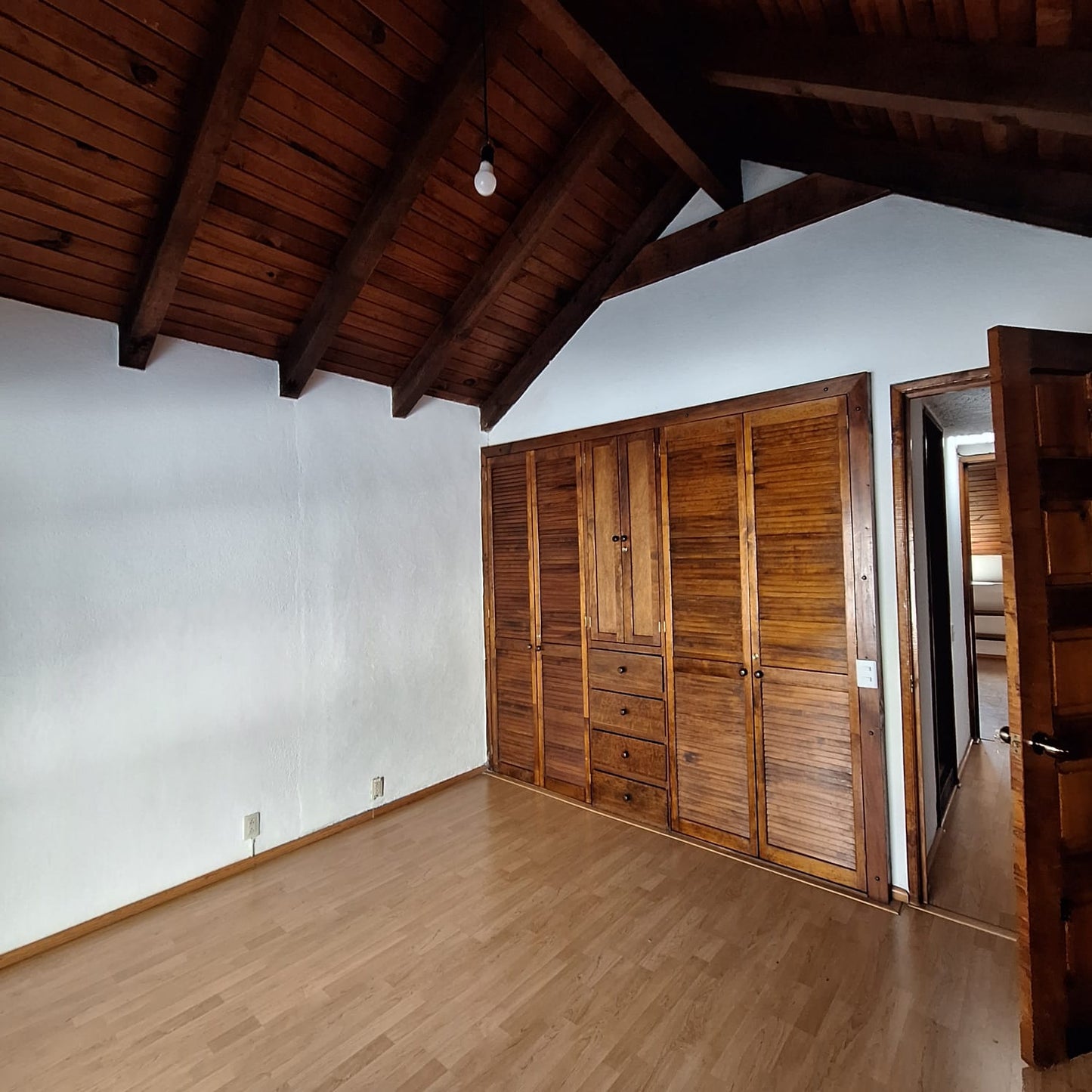 CASA EN RENTA EN CHAPULTEPEC SUR, MORELIA