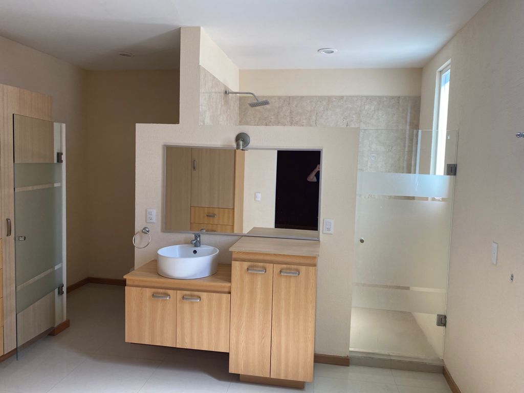 CASA EN VENTA EN FRACC. VENADOS ALTOZANO, MORELIA