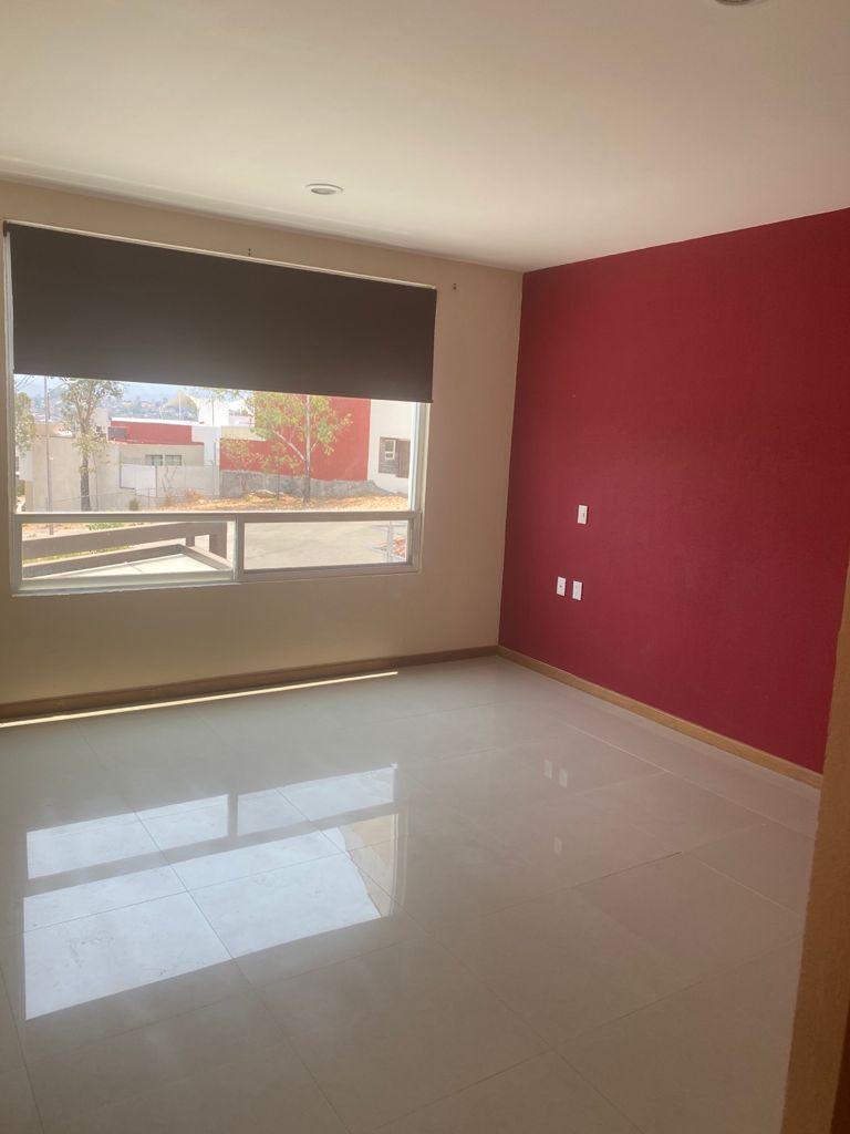 CASA EN VENTA EN FRACC. VENADOS ALTOZANO, MORELIA