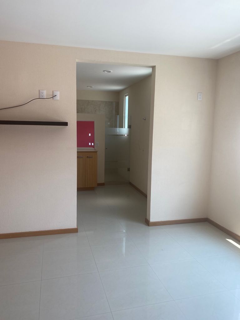 CASA EN VENTA EN FRACC. VENADOS ALTOZANO, MORELIA