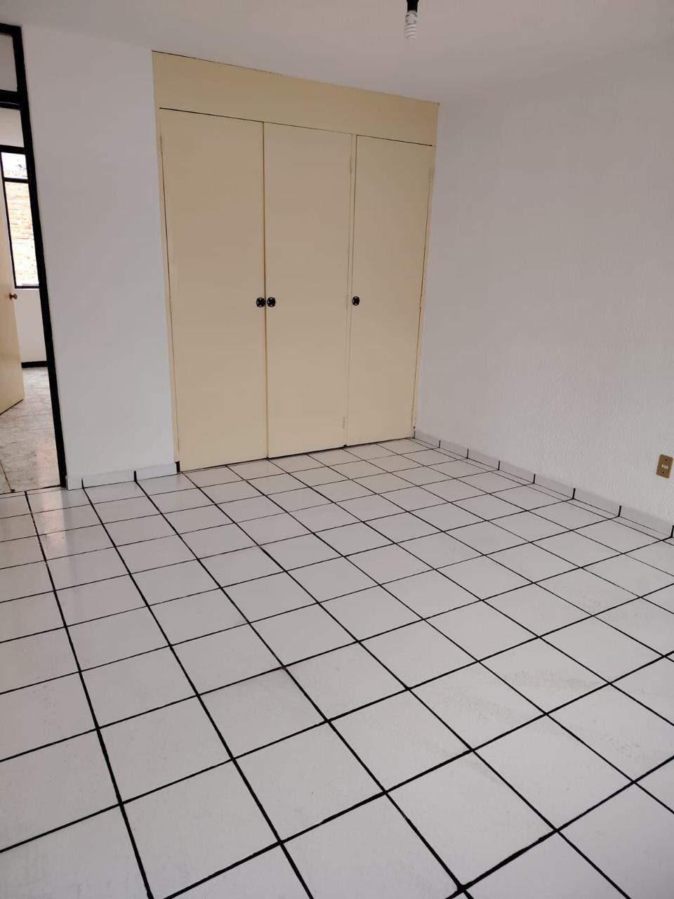 CASA EN VENTA EN FELIX IRETA, MORELIA