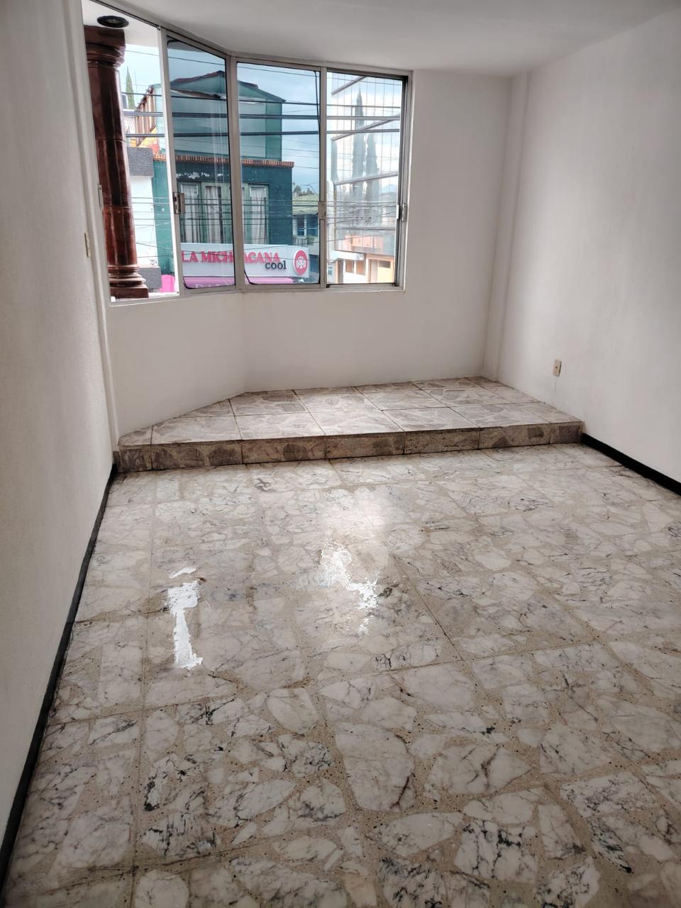 CASA EN VENTA EN FELIX IRETA, MORELIA