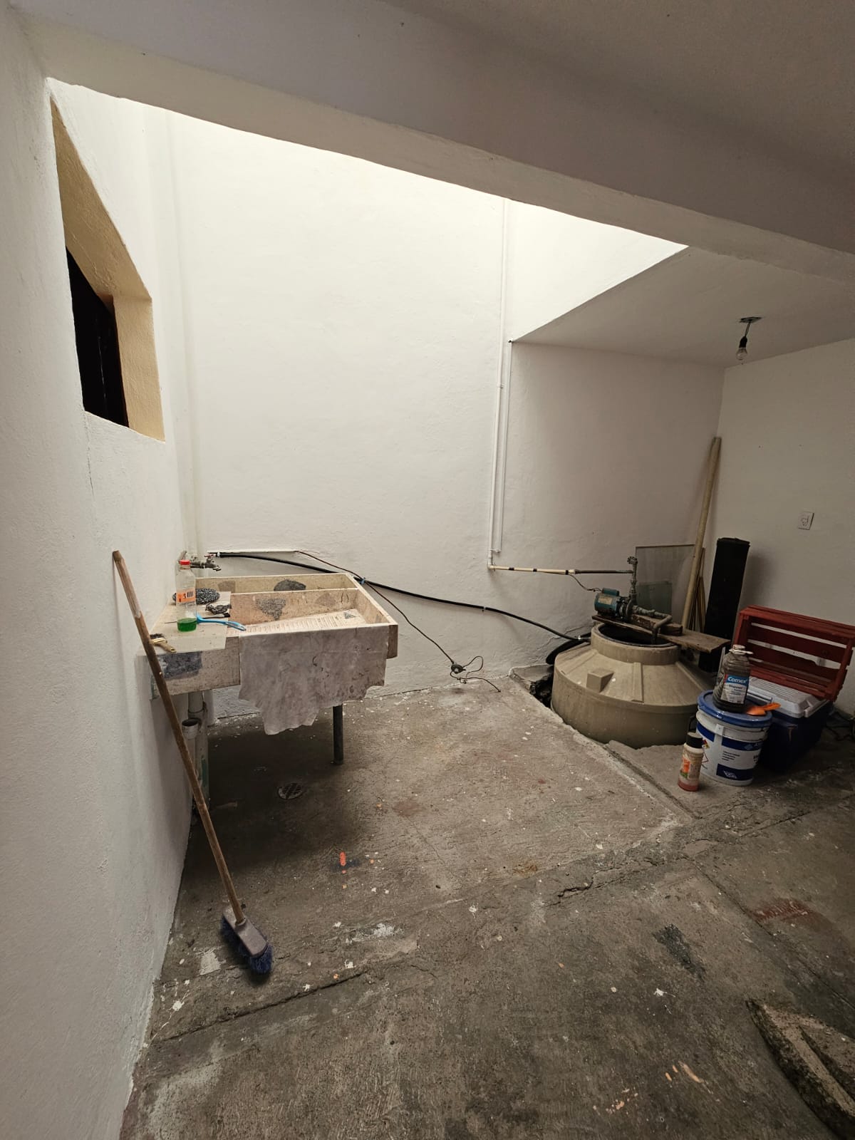 CASA EN VENTA EN PROF. JESUS ROMERO FLORES, MORELIA