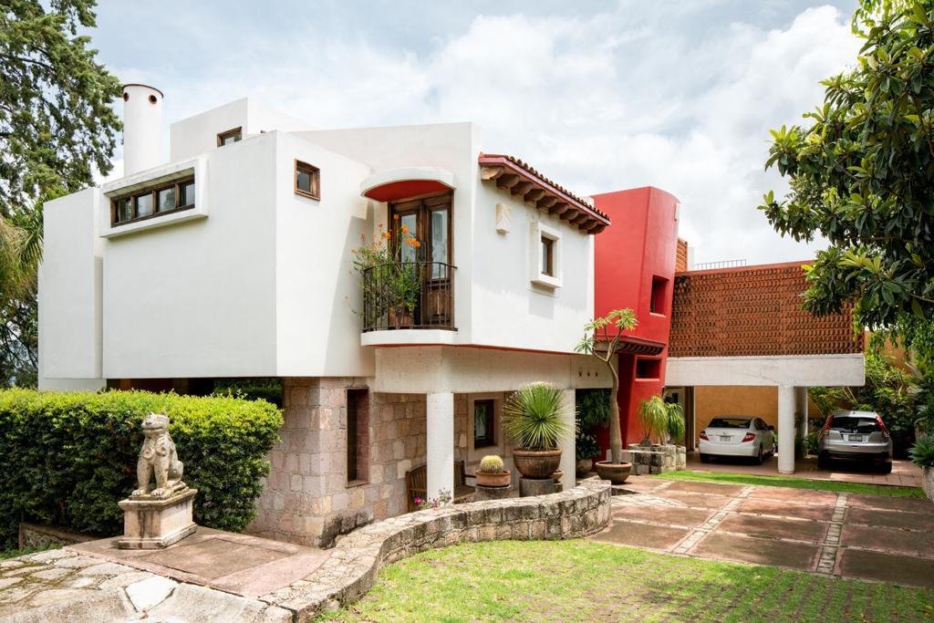 CASA RESIDENCIAL EN VENTA EN FRACCIONAMIENTO EN SANTA MARIA DE GUIDO, MORELIA