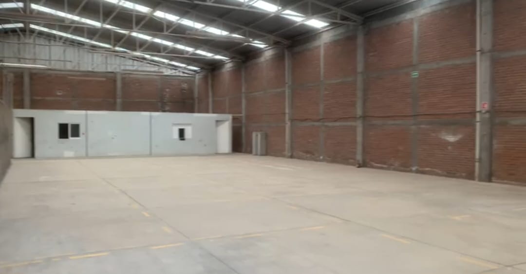 BODEGA EN RENTA A LA SALIDA A SALAMANCA, MORELIA