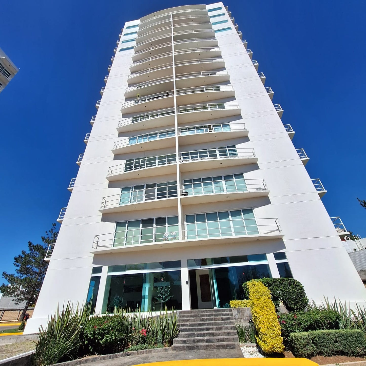 DEPARTAMENTO EN RENTA EN TORRE MONARCA ALTOZANO, MORELIA
