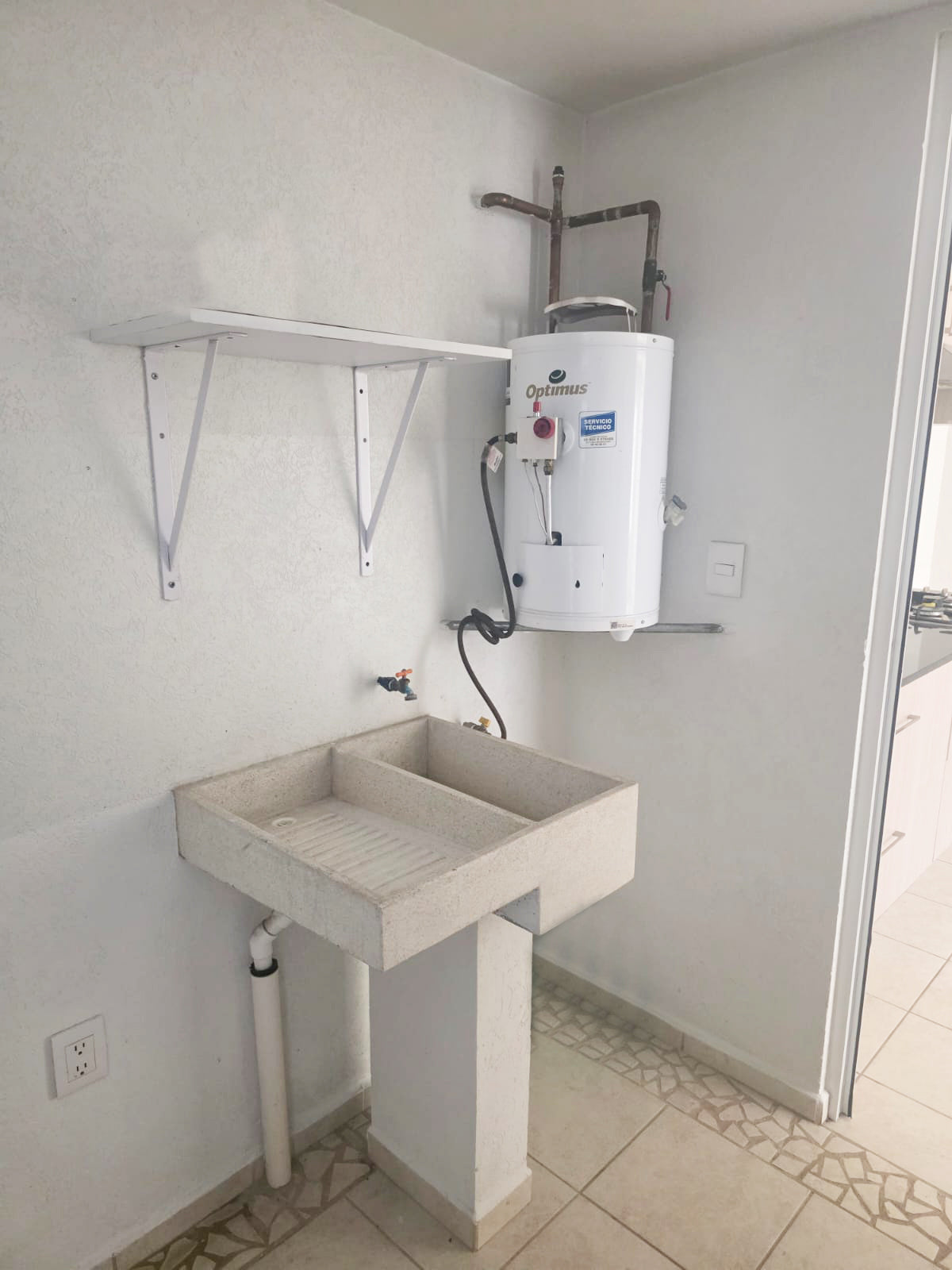 DEPARTAMENTO EN VENTA EN CAÑADAS DEL BOSQUE TRES MARIAS, MORELIA