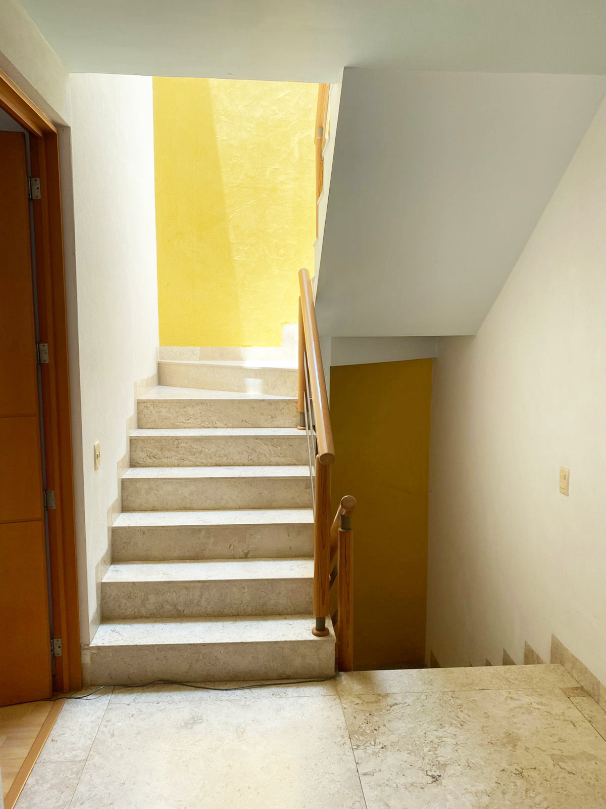 CASA EN VENTA/RENTA EN JARDINES DEL VALLE ALTOZANO, MORELIA