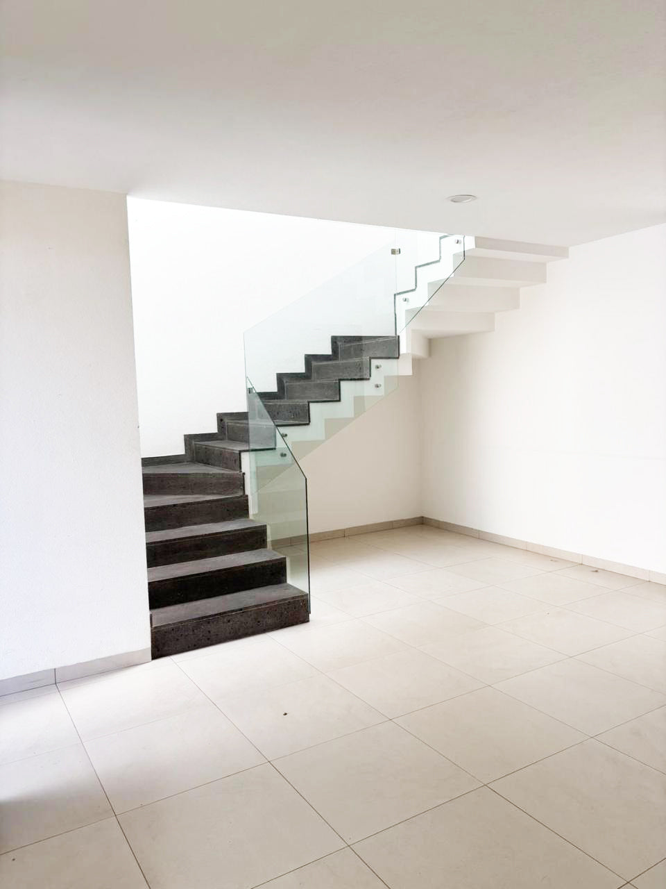 CASA EN VENTA EN PUERTA MADERO, MORELIA