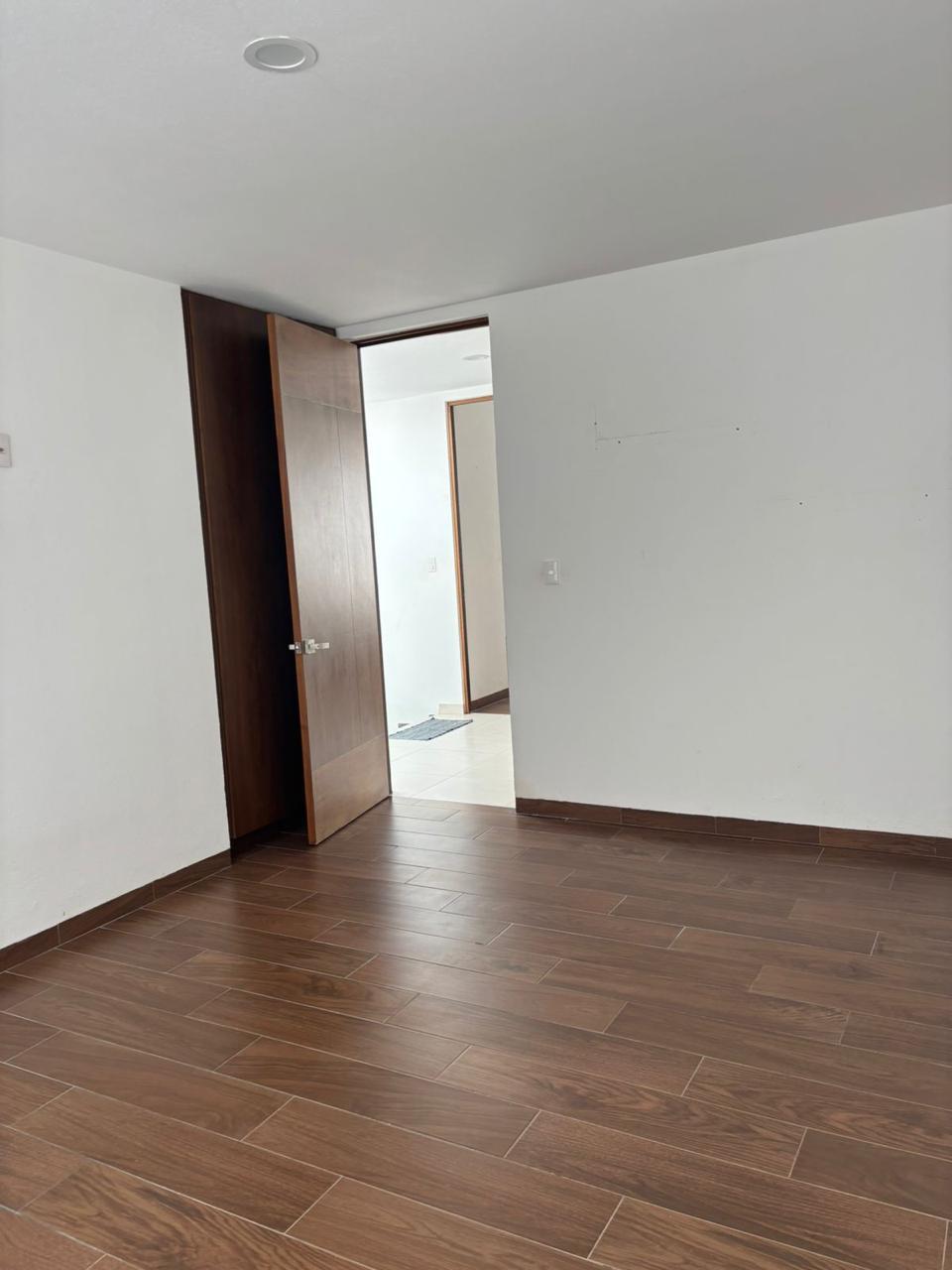 CASA EN VENTA EN PUERTA MADERO, MORELIA