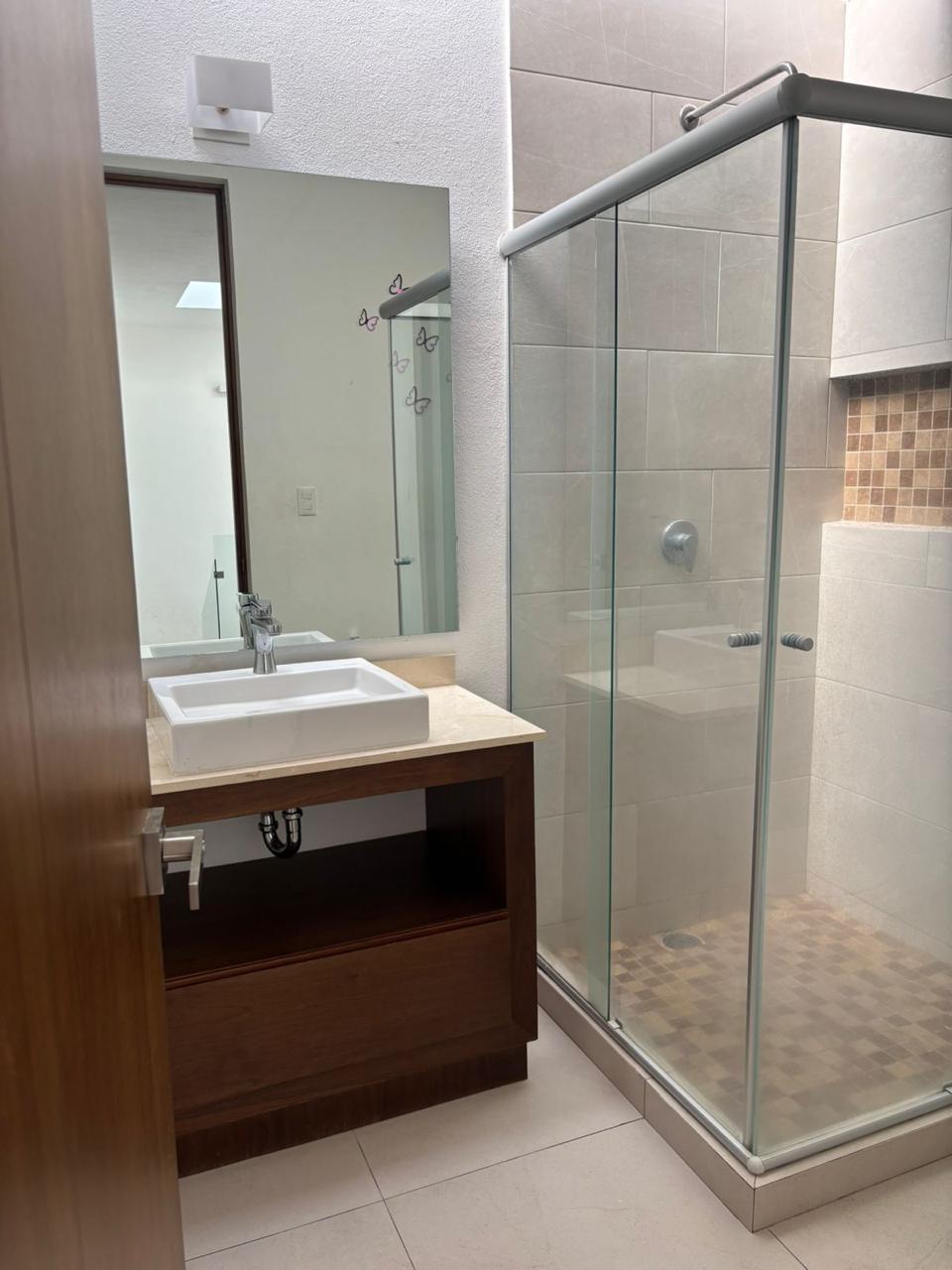 CASA EN VENTA EN PUERTA MADERO, MORELIA