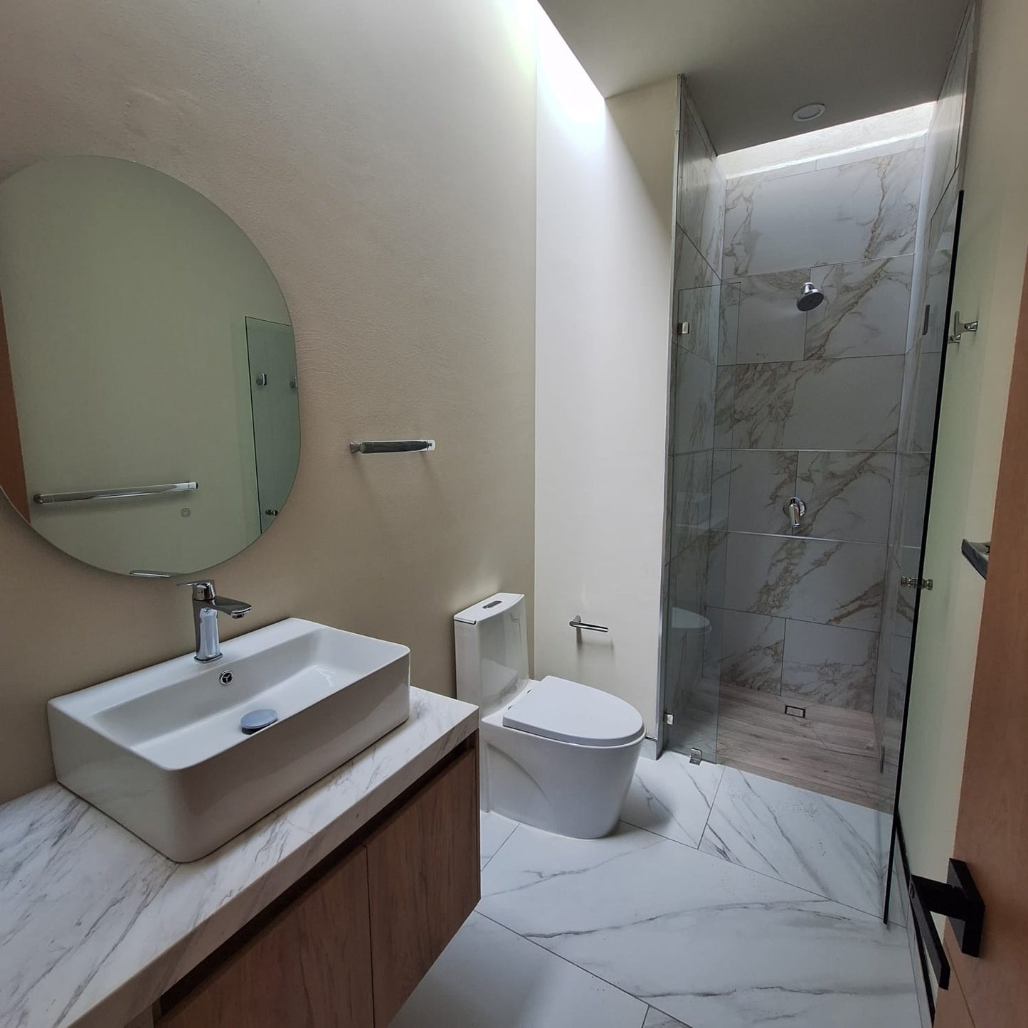 CASA EN VENTA EN RIO ALTOZANO, MORELIA
