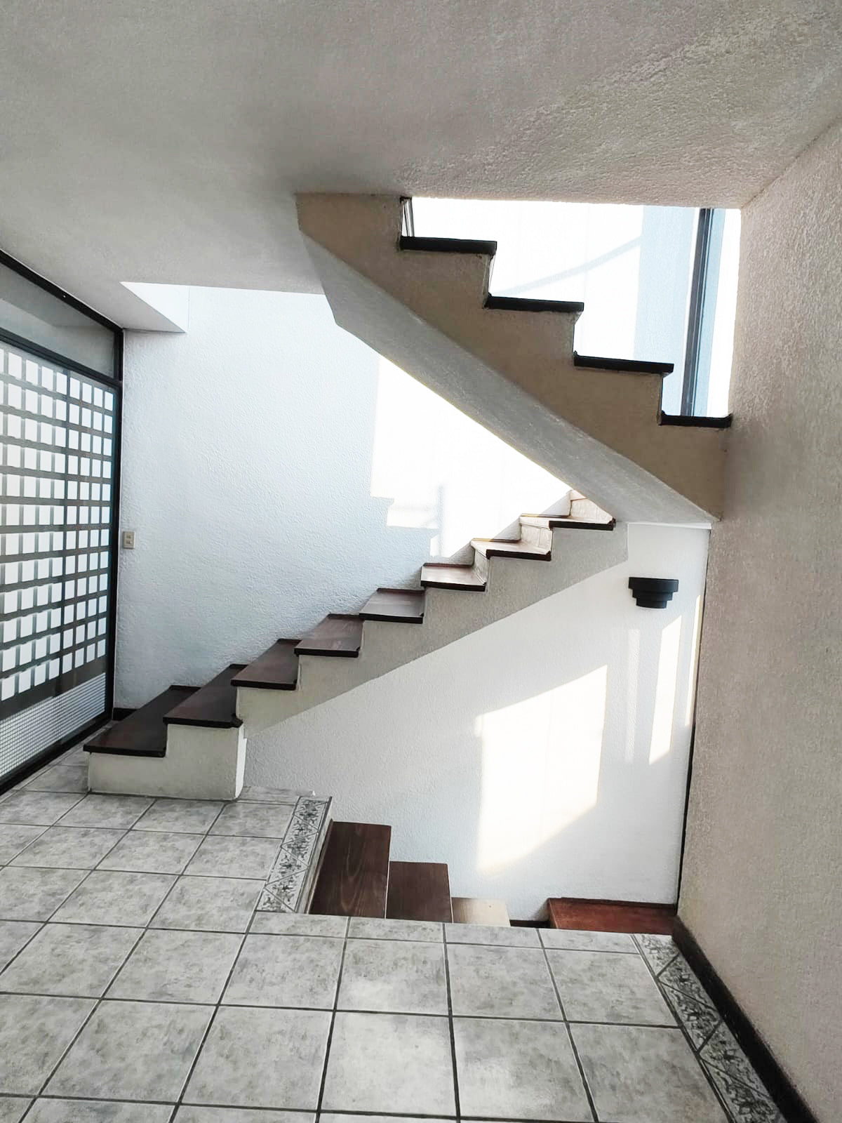 CASA EN VENTA ATRAS DEL COSTCO, MORELIA