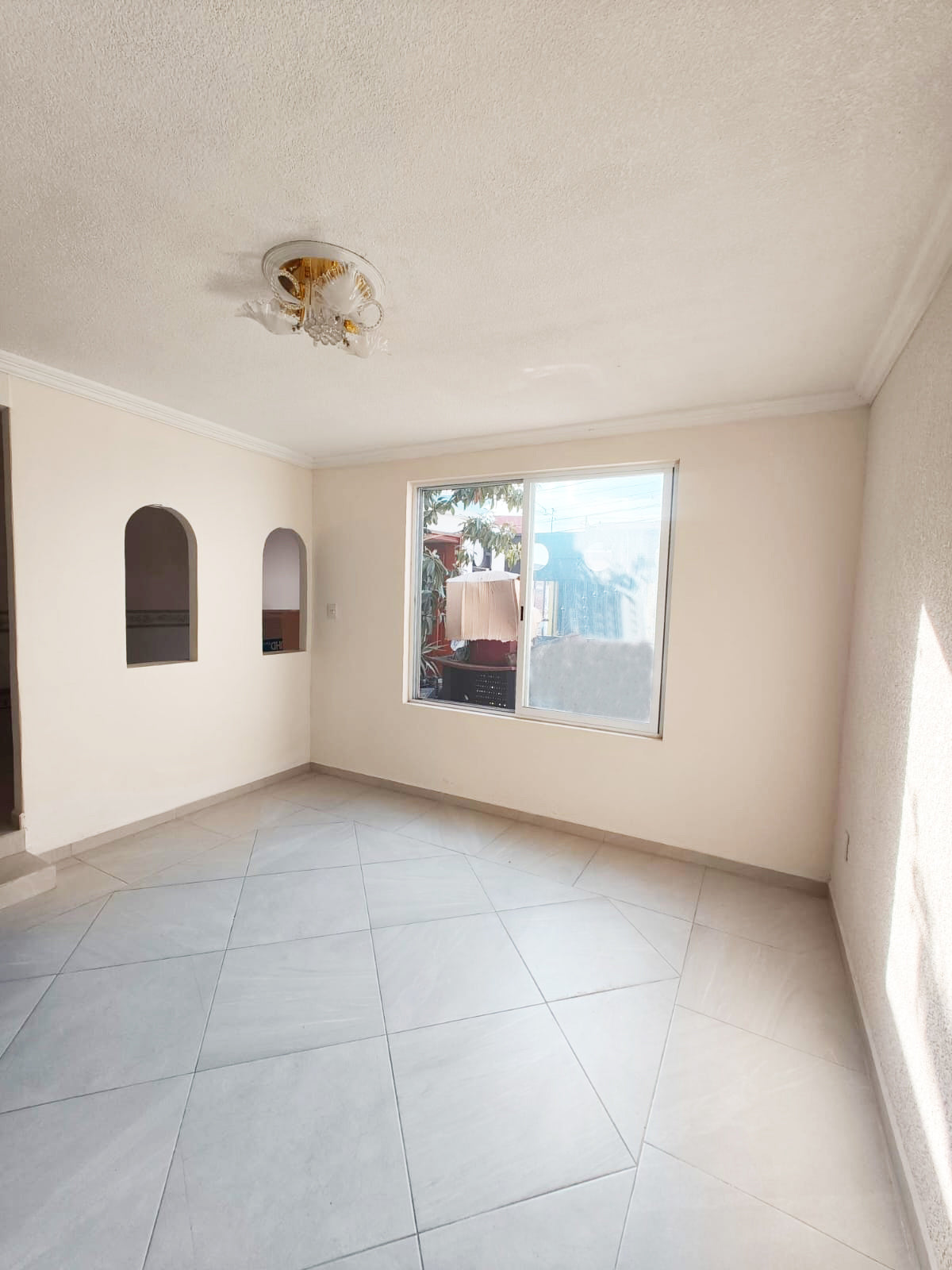 CASA EN VENTA ATRAS DEL COSTCO, MORELIA