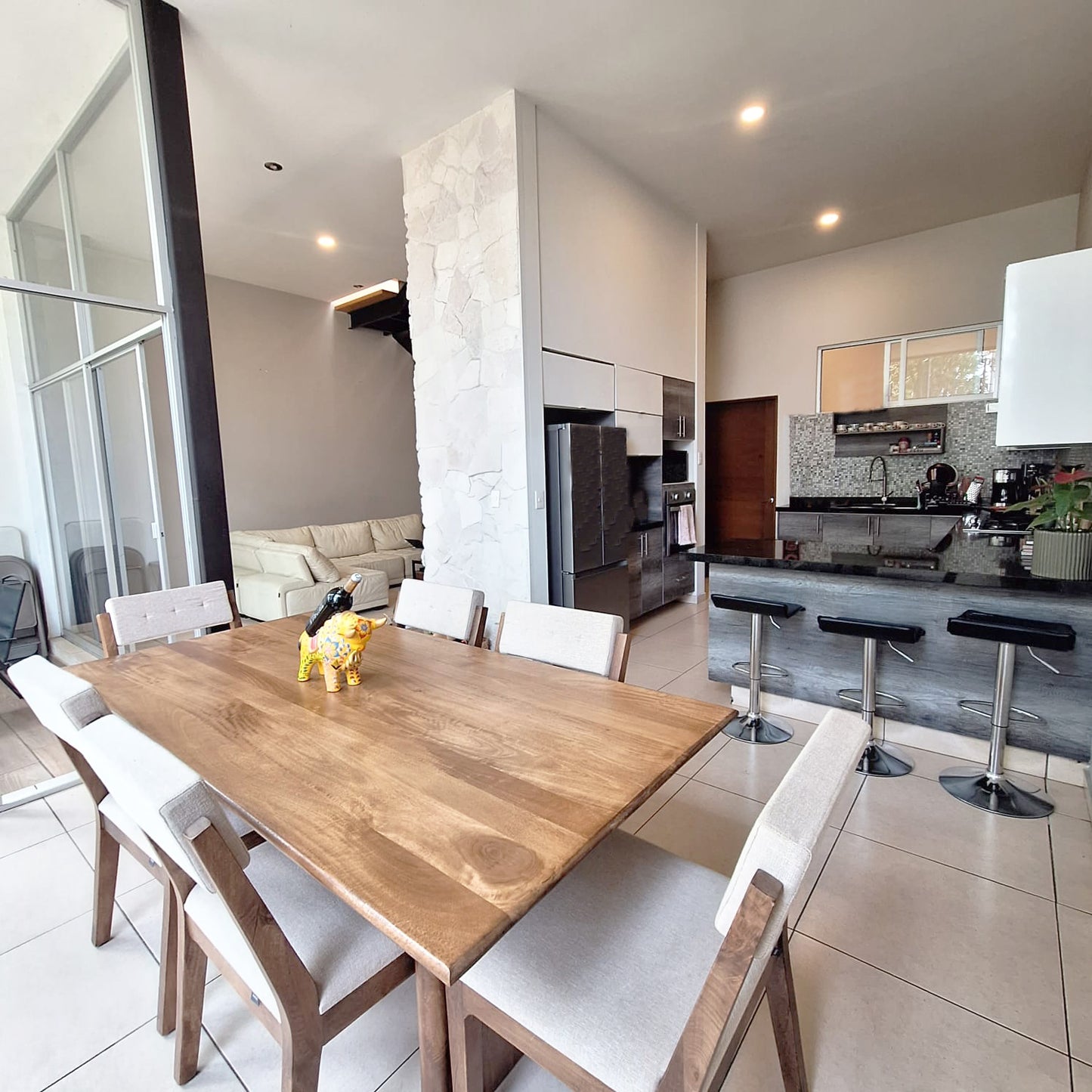 CASA EN VENTA EN ZORROS ALTOZANO, MORELIA