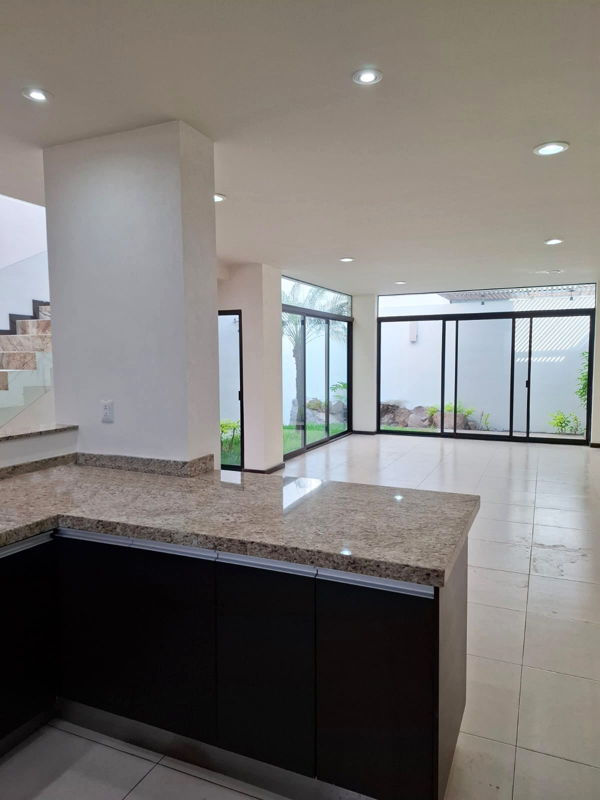CASA EN RENTA EN AGUILAS ALTOZANO, MORELIA