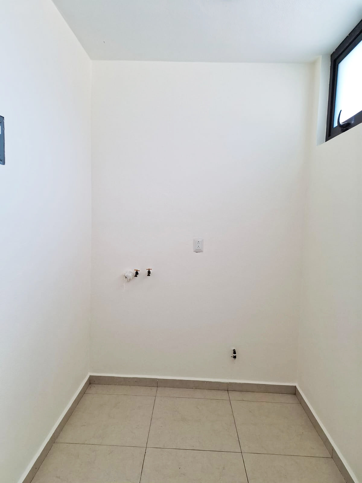 CASA EN RENTA EN AGUILAS ALTOZANO, MORELIA