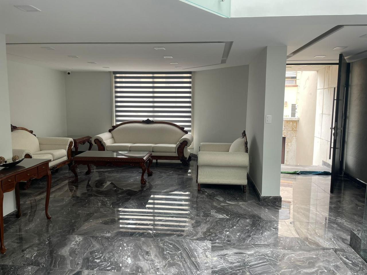 CASA EN RENTA POR CAMELINAS, MORELIA