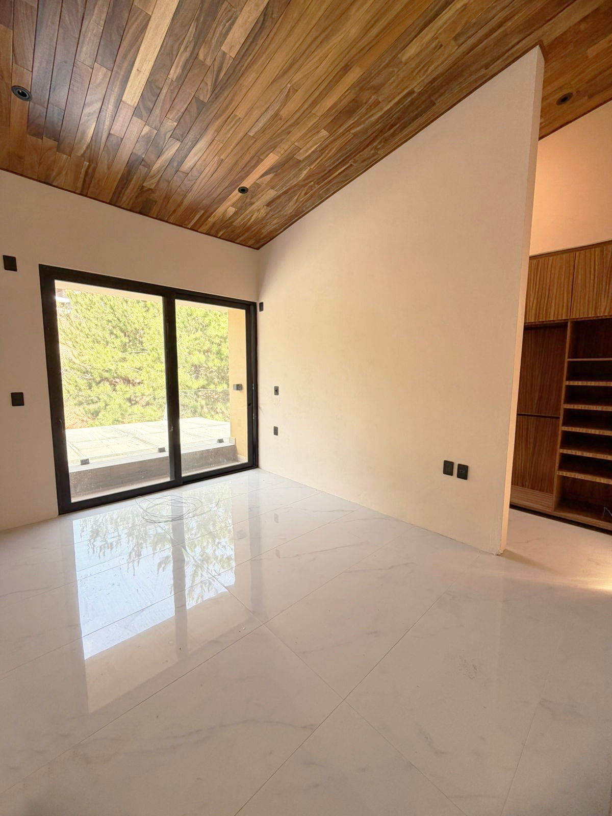 CASA EN VENTA EN CLUB Y DENTRO DEL CAMPO DE GOLF ALTOZANO, MORELIA