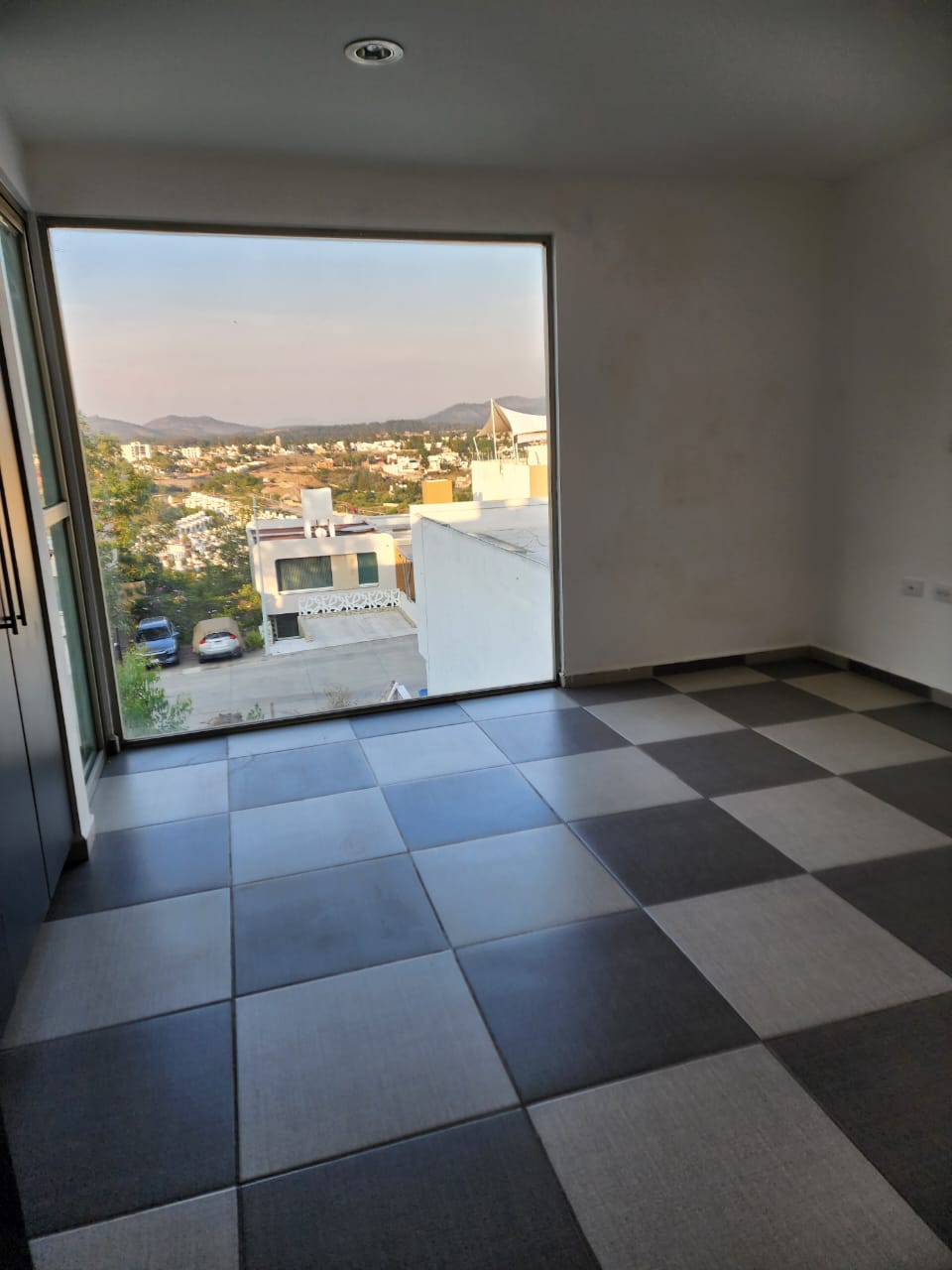 CASA EN RENTA EN VISTAS ALTOZANO, MORELIA