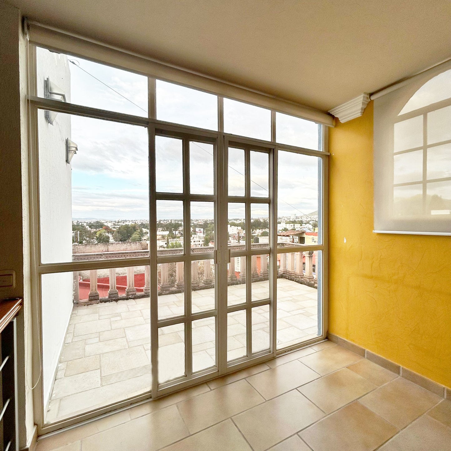 CASA EN VENTA EN BOSQUE CAMELINAS, MORELIA