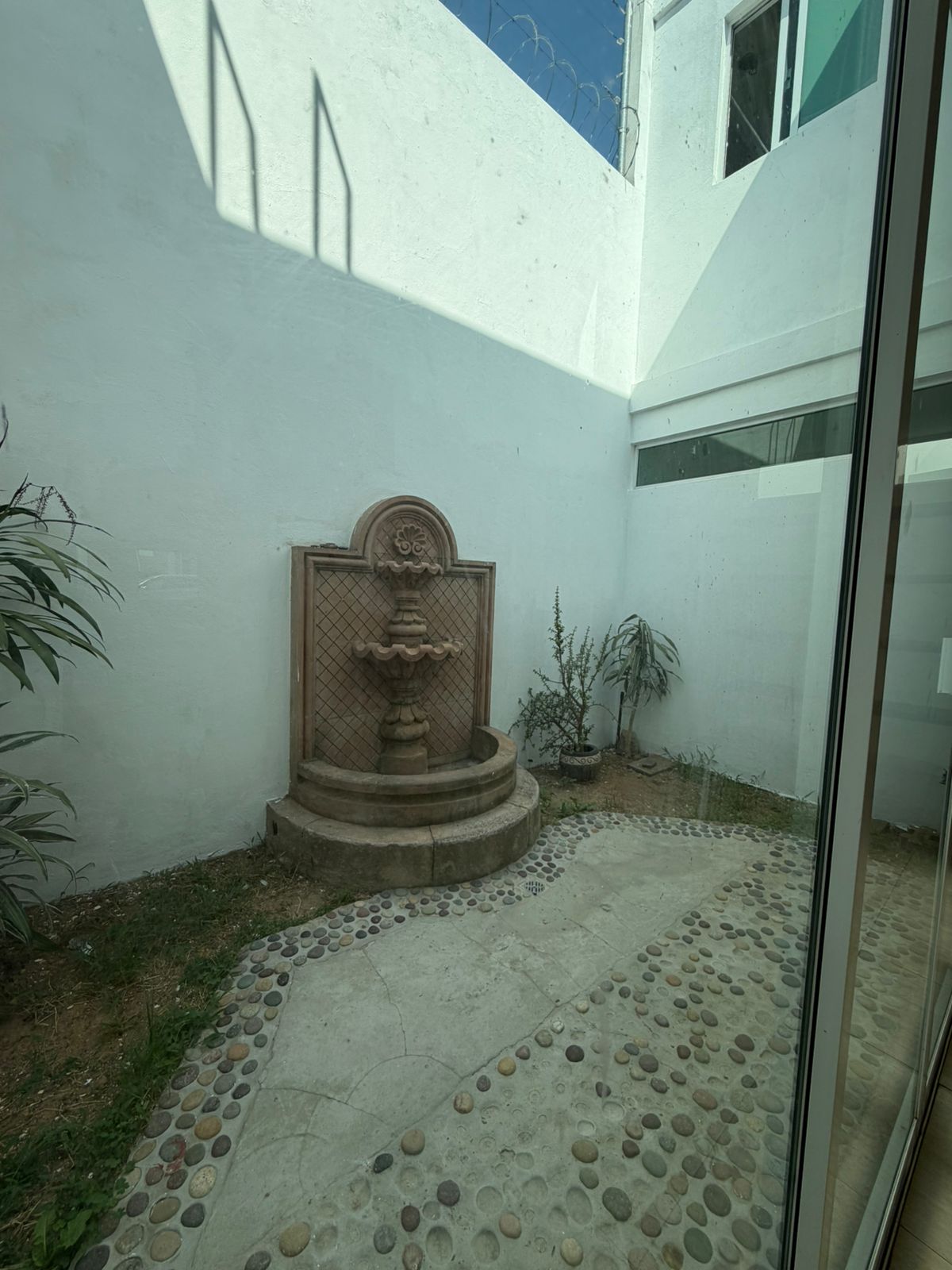 CASA EN RENTA EN RINCON DE LA MONTAÑA, MORELIA