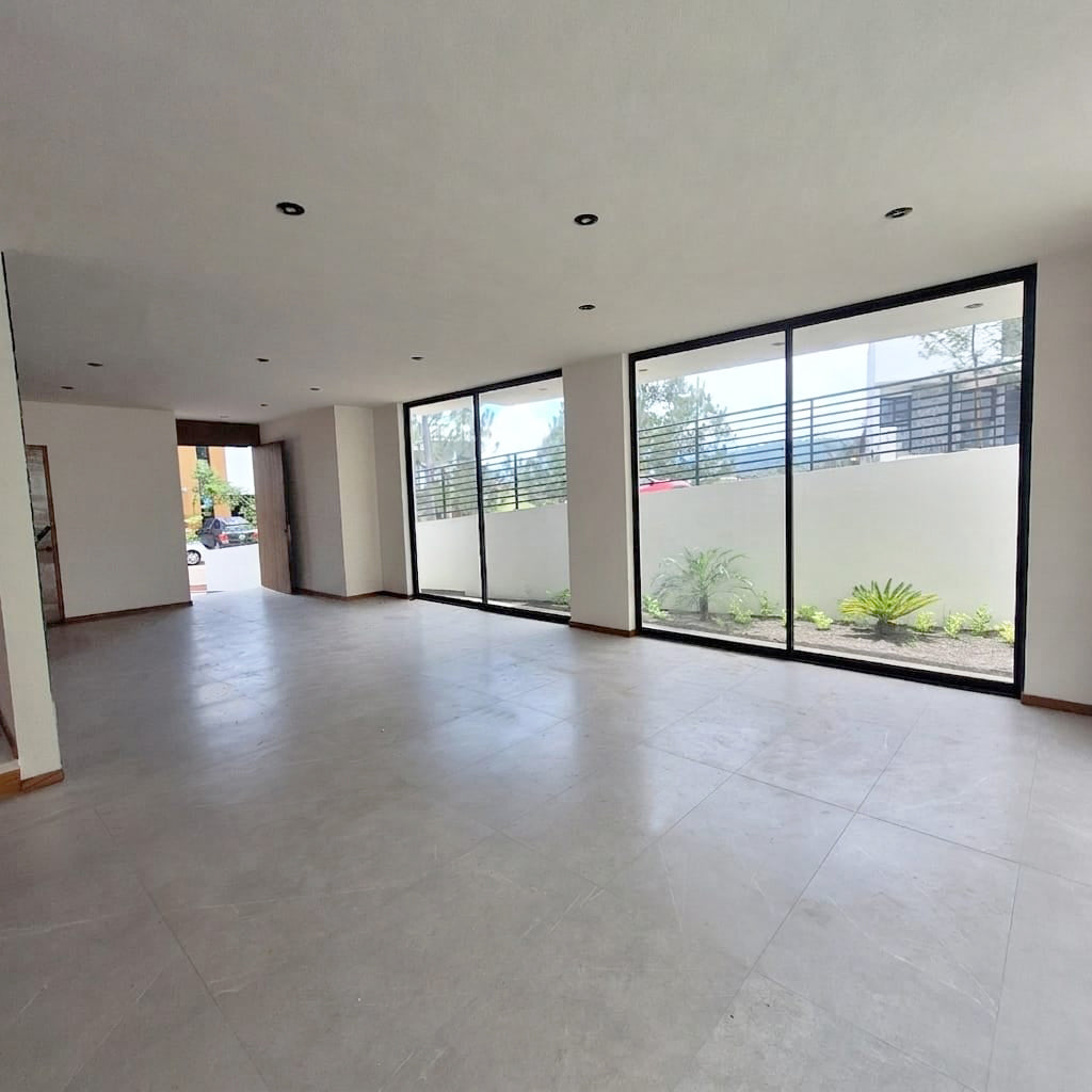 CASA EN VENTA EN EL OLIVAR ALTOZANO, MORELIA
