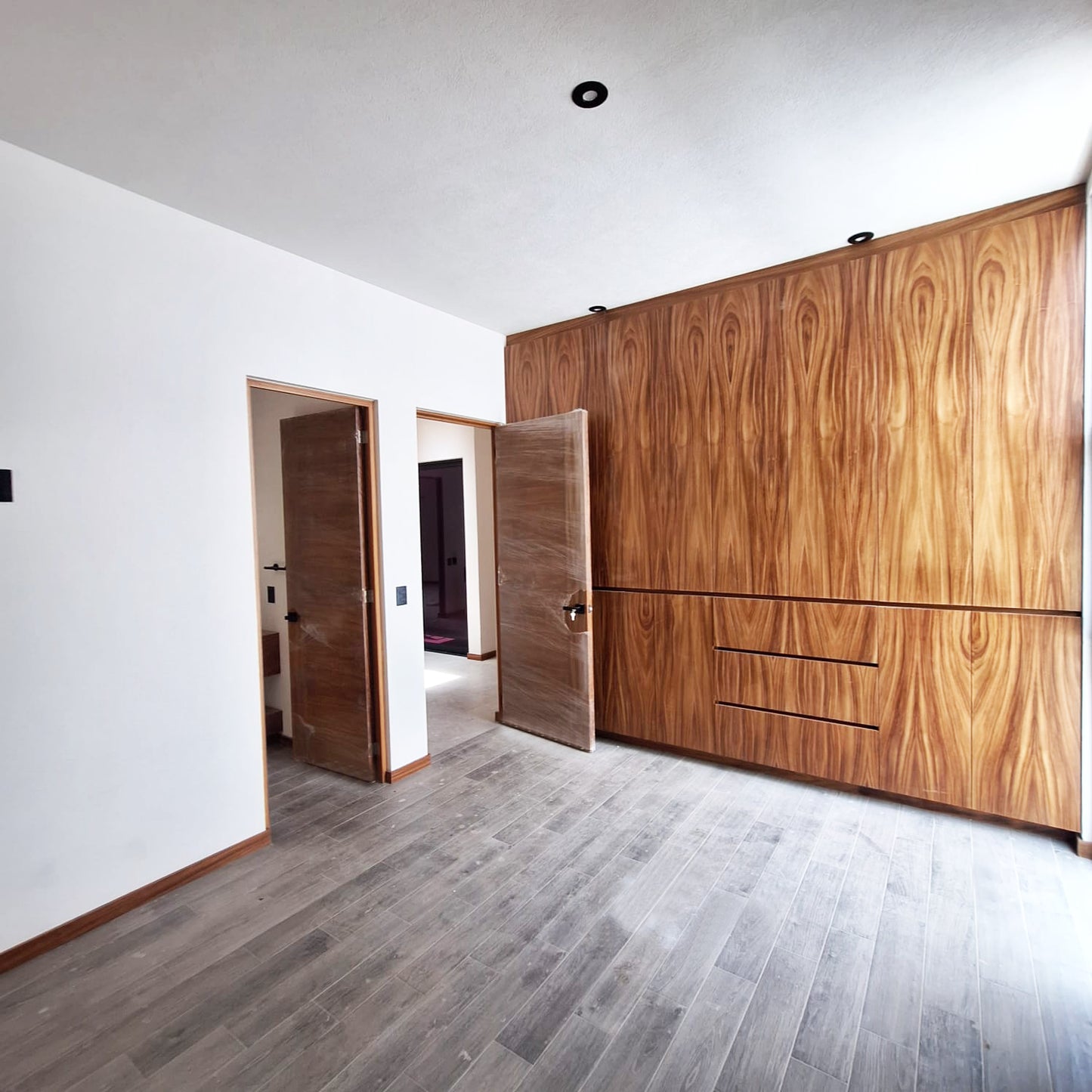 CASA EN VENTA EN EL OLIVAR ALTOZANO, MORELIA