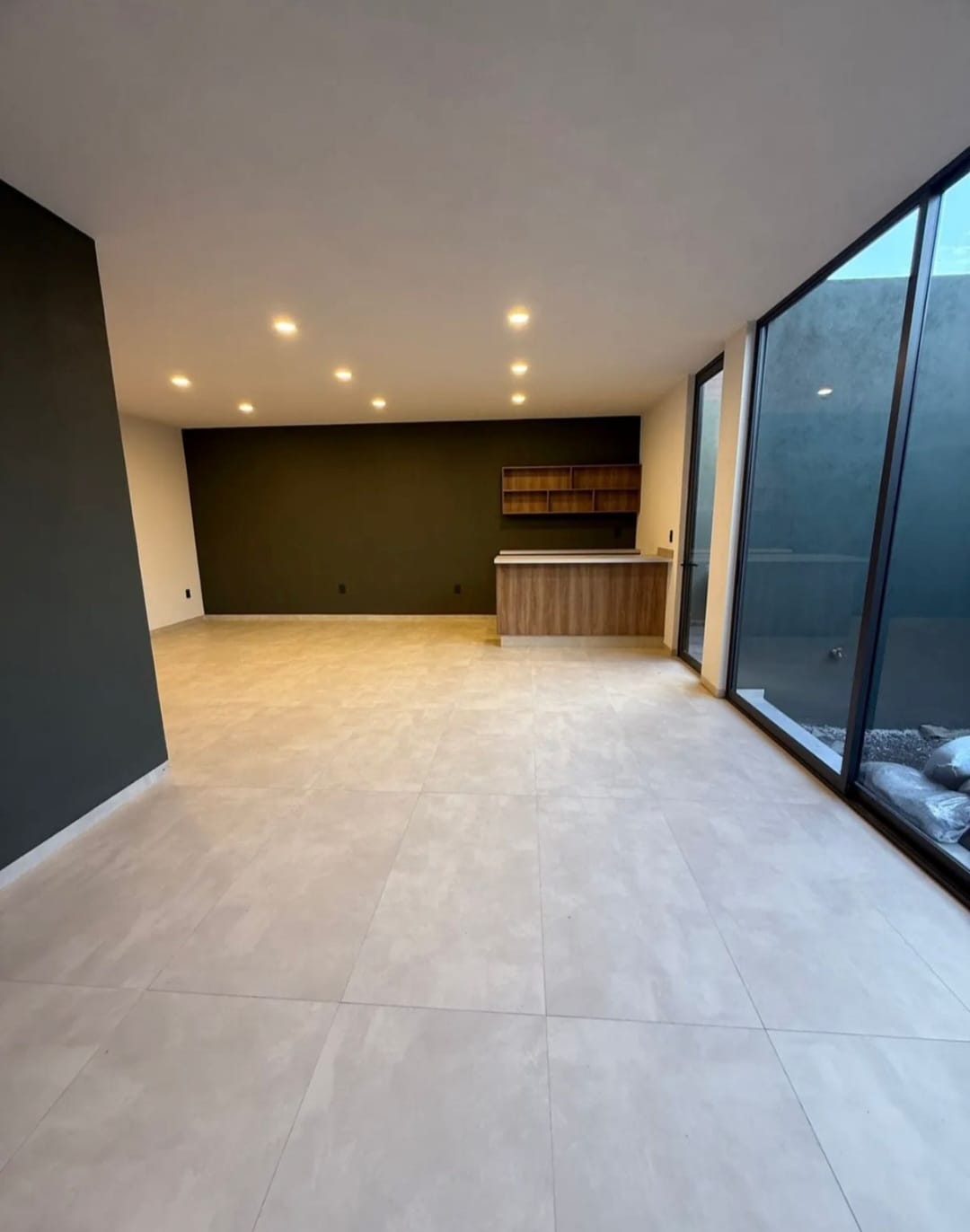 CASA EN VENTA CON SOTANO EN VENTA EN RIO ALTOZANO, MORELIA