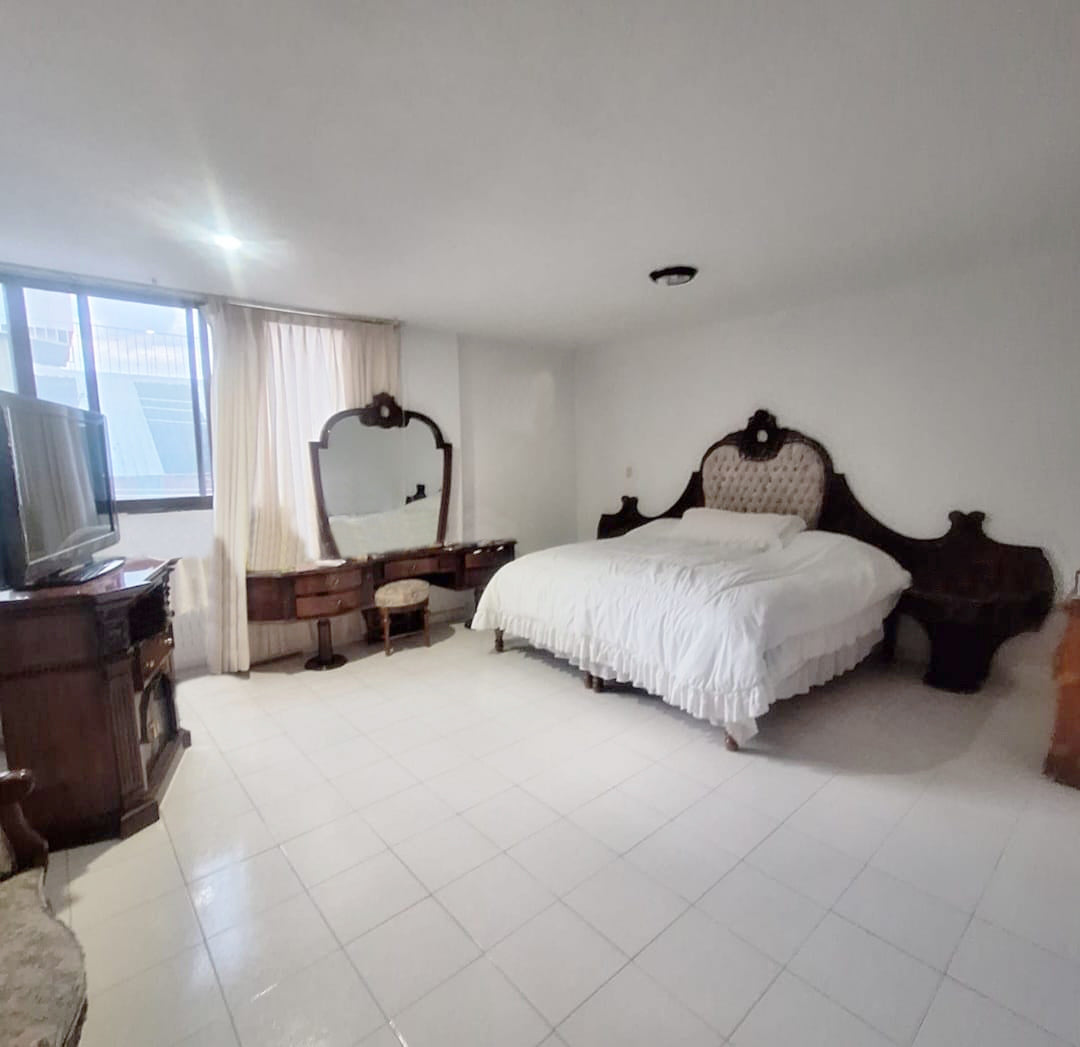 CASA EN VENTA EN CAMELINAS, MORELIA