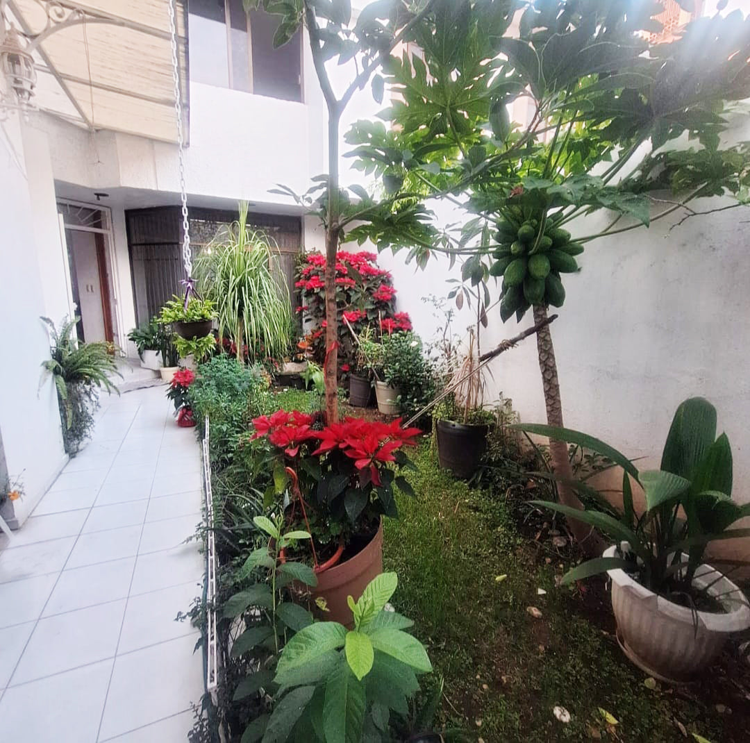 CASA EN VENTA EN CAMELINAS, MORELIA