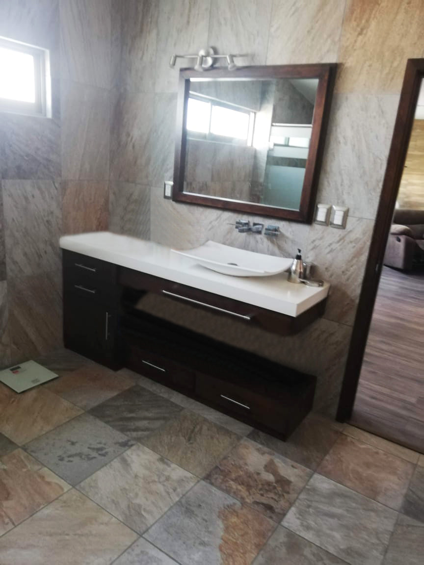 CASA EN VENTA EN 5 DE DICIEMBRE, MORELIA