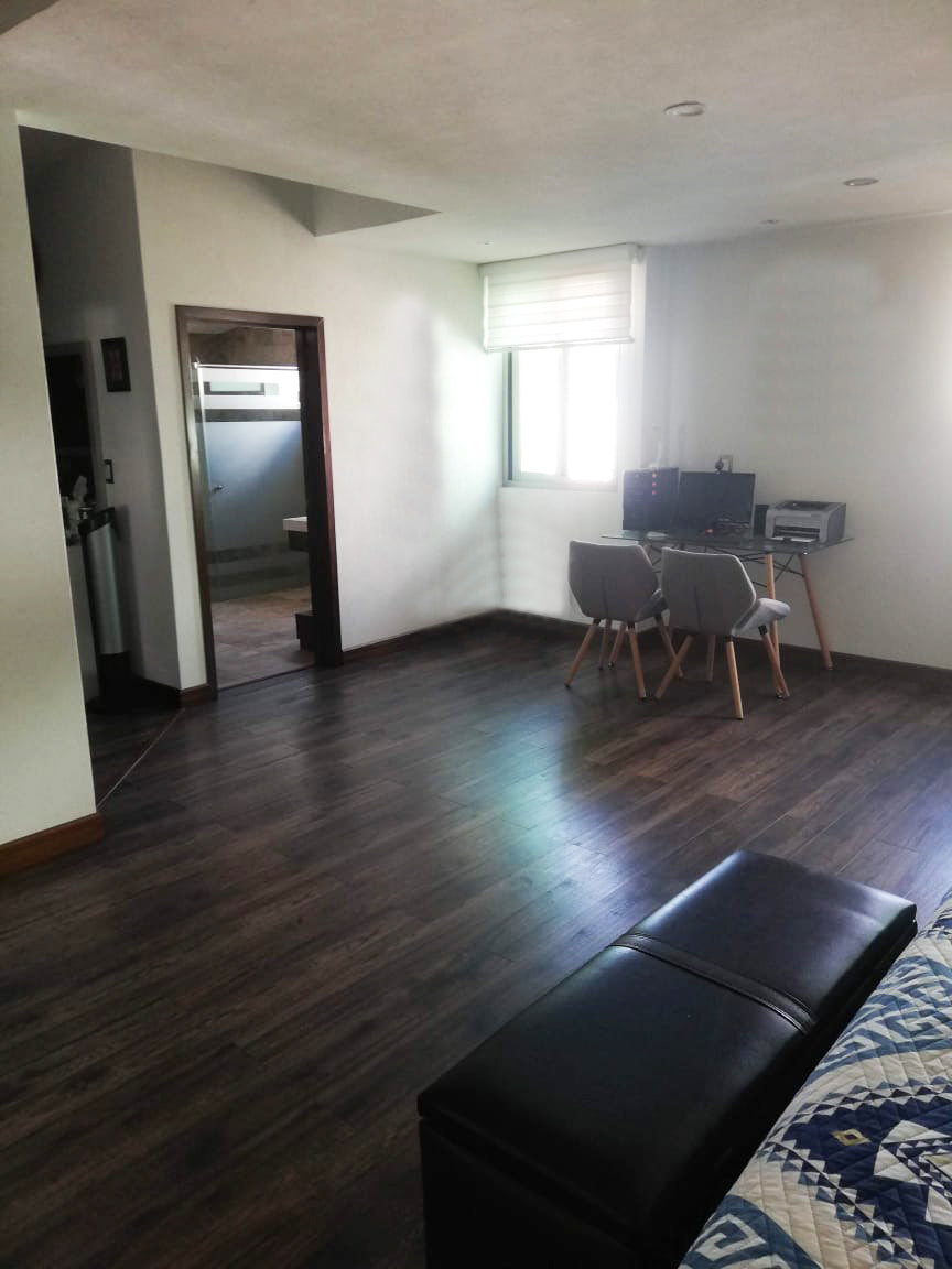 CASA EN VENTA EN 5 DE DICIEMBRE, MORELIA