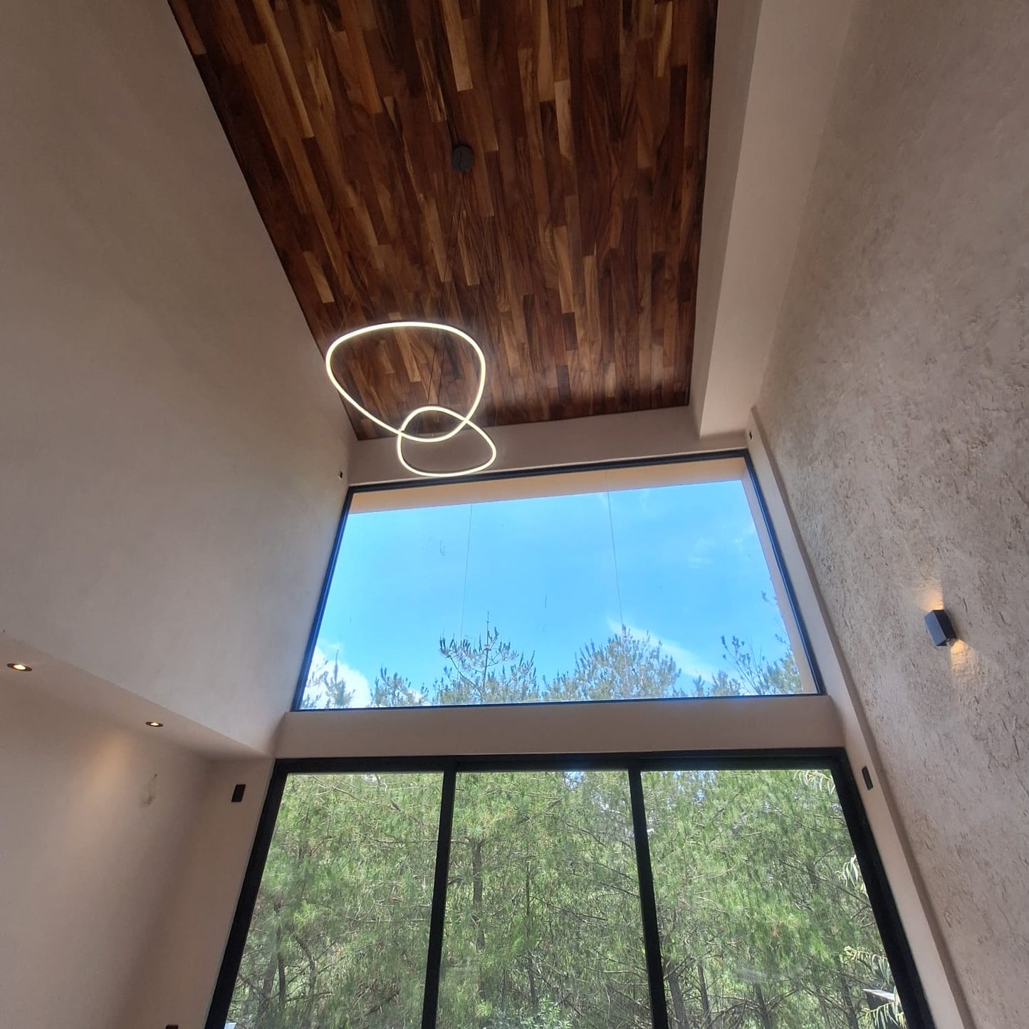 CASA EN VENTA EN CLUB Y DENTRO DEL CAMPO DE GOLF ALTOZANO, MORELIA