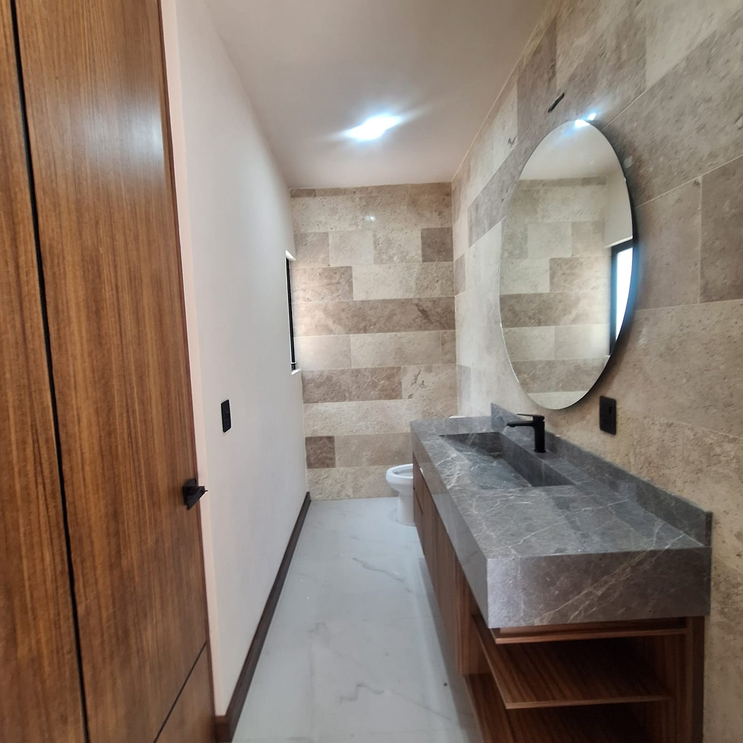 CASA EN VENTA EN CLUB Y DENTRO DEL CAMPO DE GOLF ALTOZANO, MORELIA