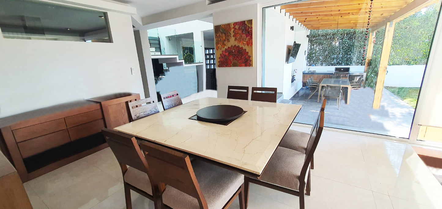 CASA RESIDENCIAL CON ALBERCA EN VENTA EN LOMAS DEL CAMPANARIO III, QUERETARO