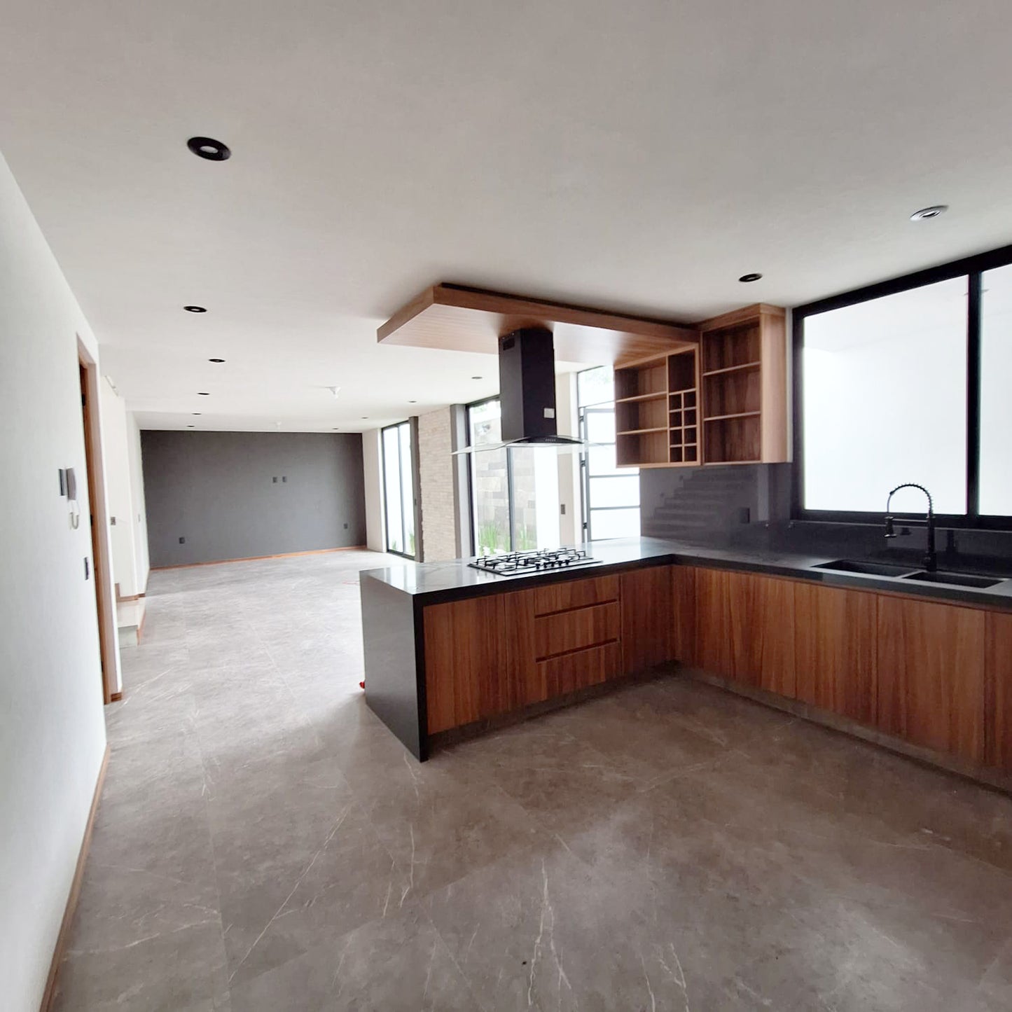 CASA EN VENTA EN FRACC. VENADOS ALTOZANO, MORELIA