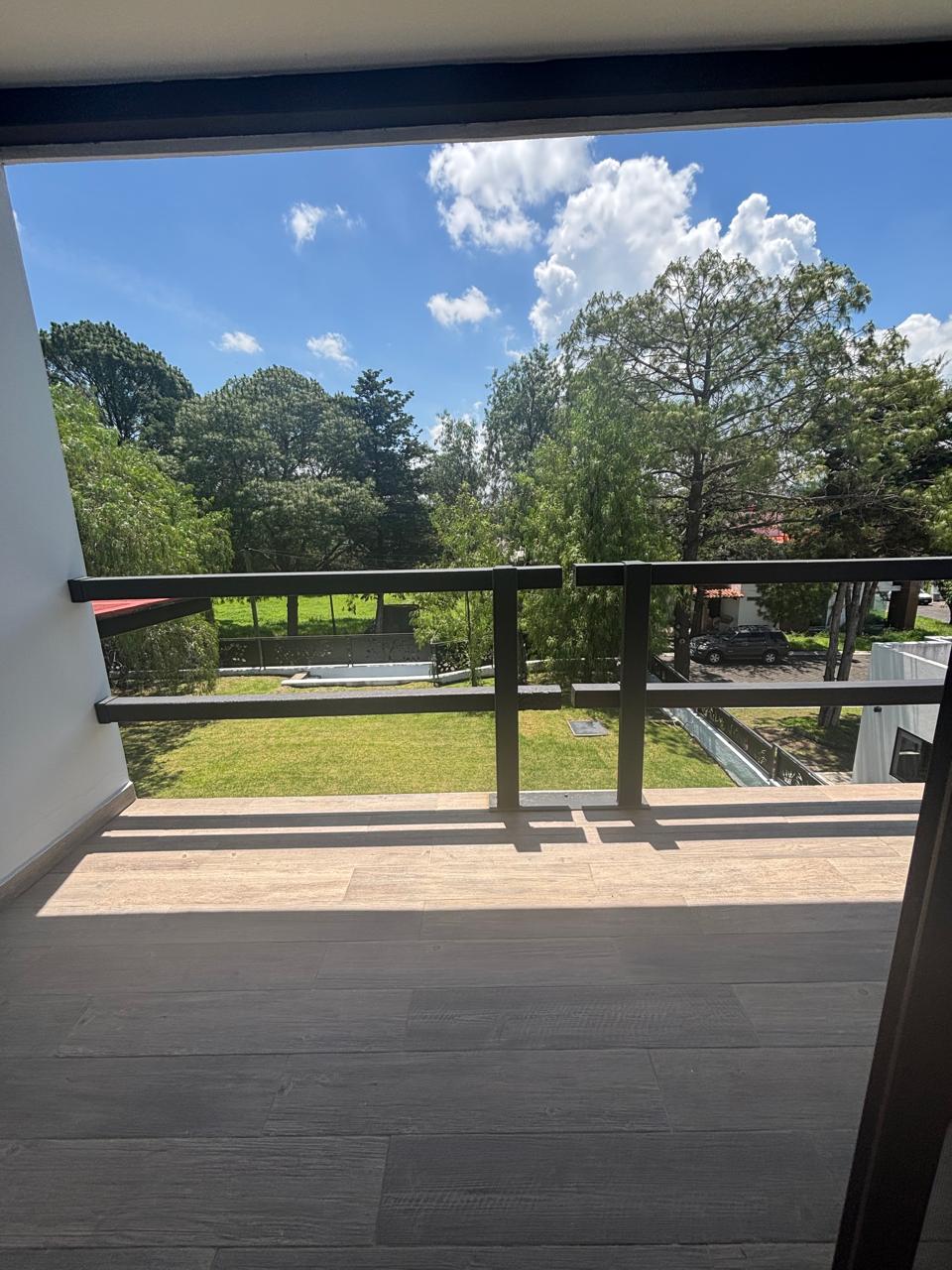 CASA AMUEBLADA EN RENTA EN CLUB CAMPESTRE ERANDENI, MORELIA