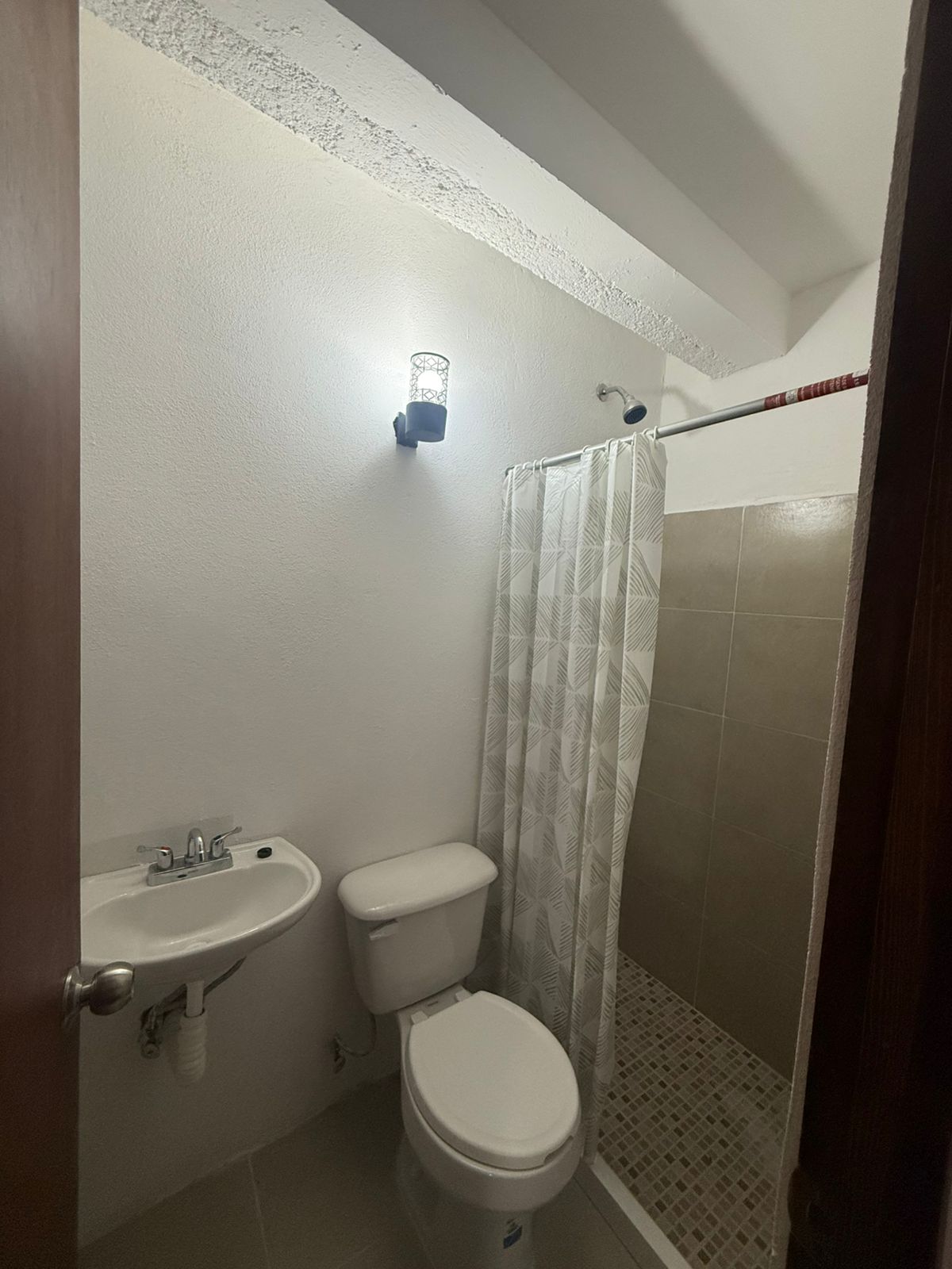 CASA EN VENTA/RENTA EN SANTA MARIA DE GUIDO, MORELIA