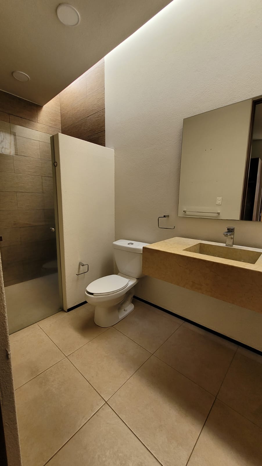 CASA EN RENTA EN CONEJOS ALTOZANO, MORELIA