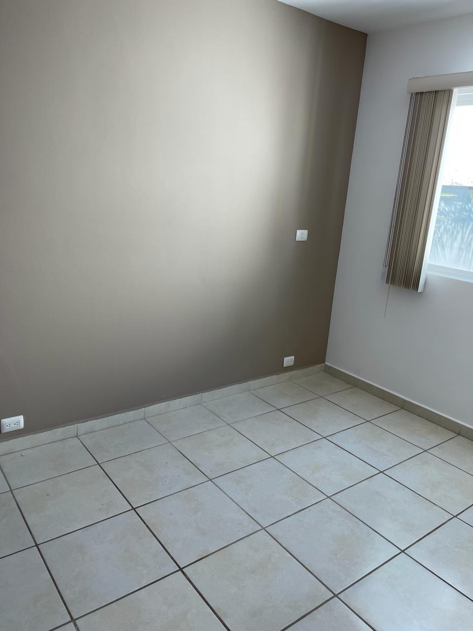 CASA EN RENTA EN RINCON DE ALTOZANO, MORELIA