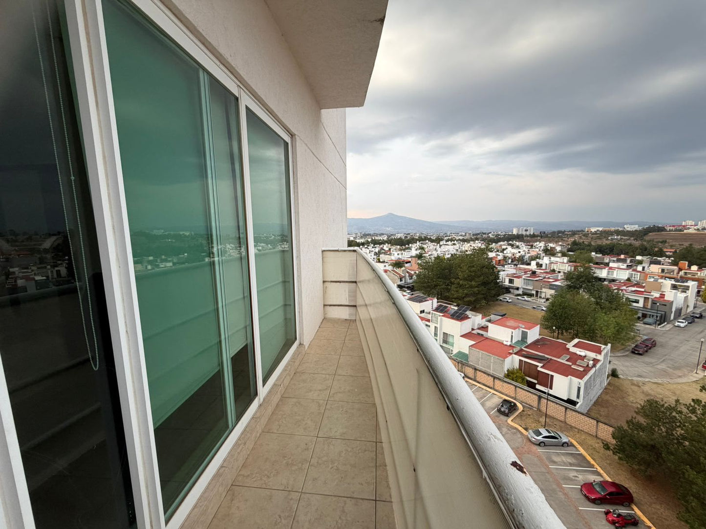 DEPARTAMENTO AMUEBLADO EN RENTA EN TORRES ALTOZANO, MORELIA
