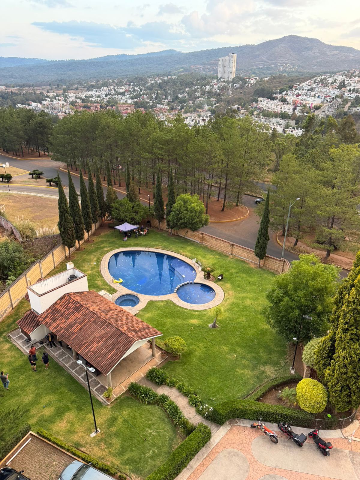 DEPARTAMENTO AMUEBLADO EN RENTA EN TORRES ALTOZANO, MORELIA