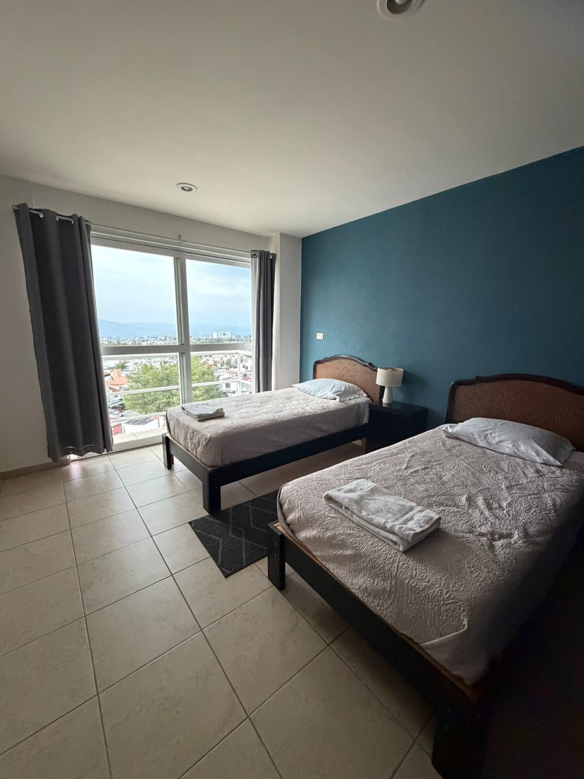 DEPARTAMENTO AMUEBLADO EN RENTA EN TORRES ALTOZANO, MORELIA