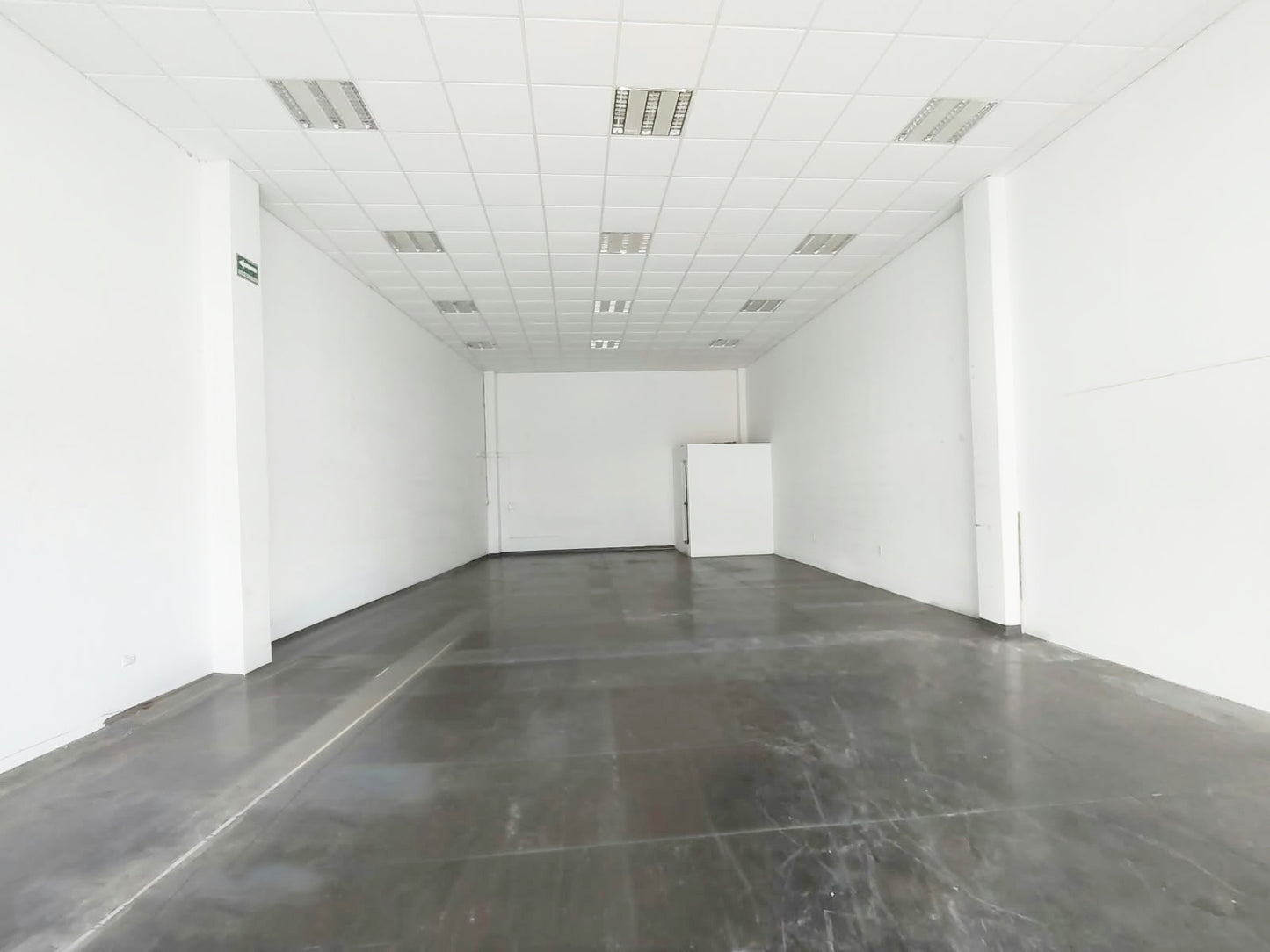 LOCAL COMERCIAL EN RENTA EN AV. JUAN PABLO II ALTOZANO, MORELIA