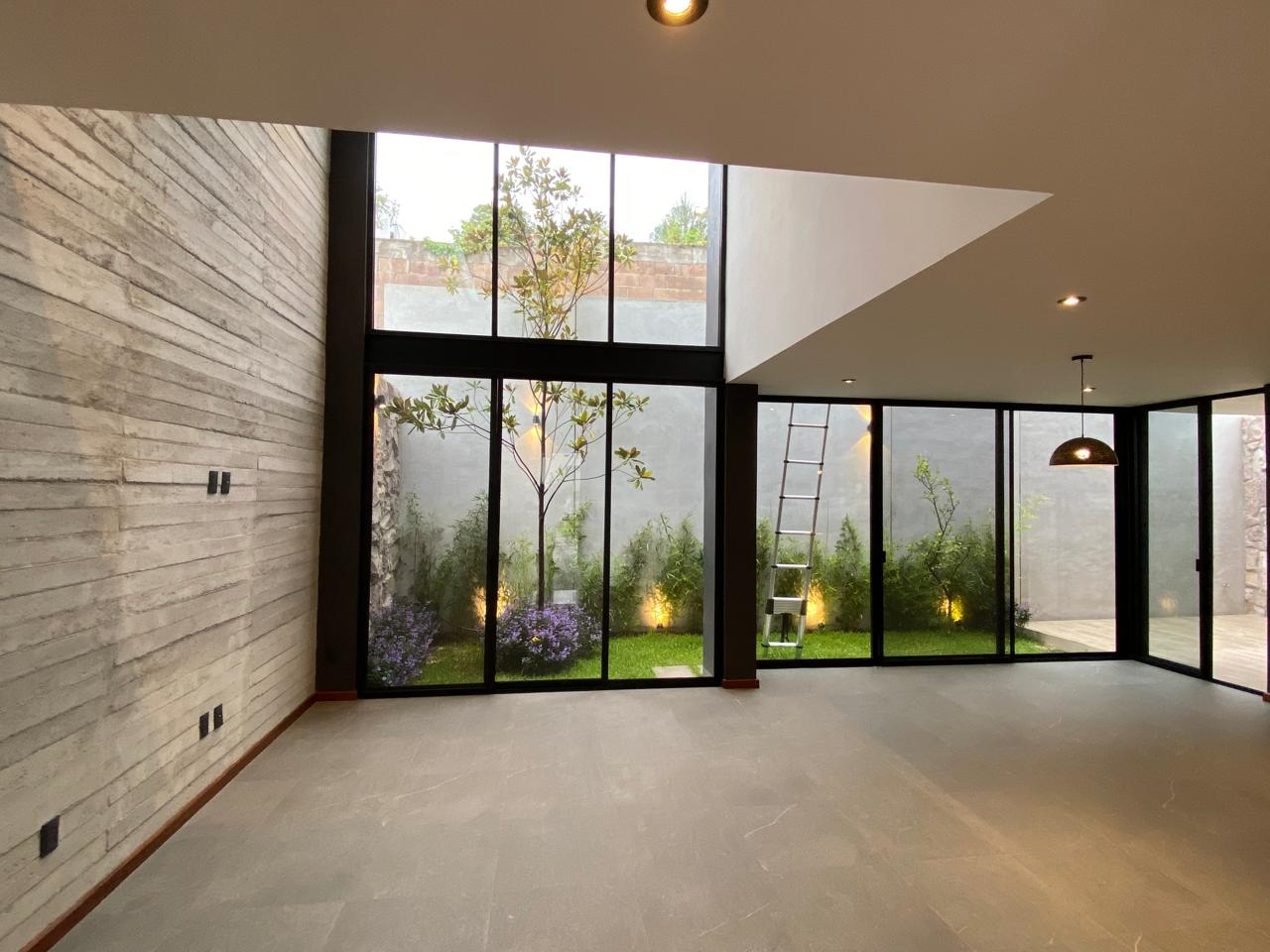 CASA EN VENTA EN EL PINAR ALTOZANO, MORELIA