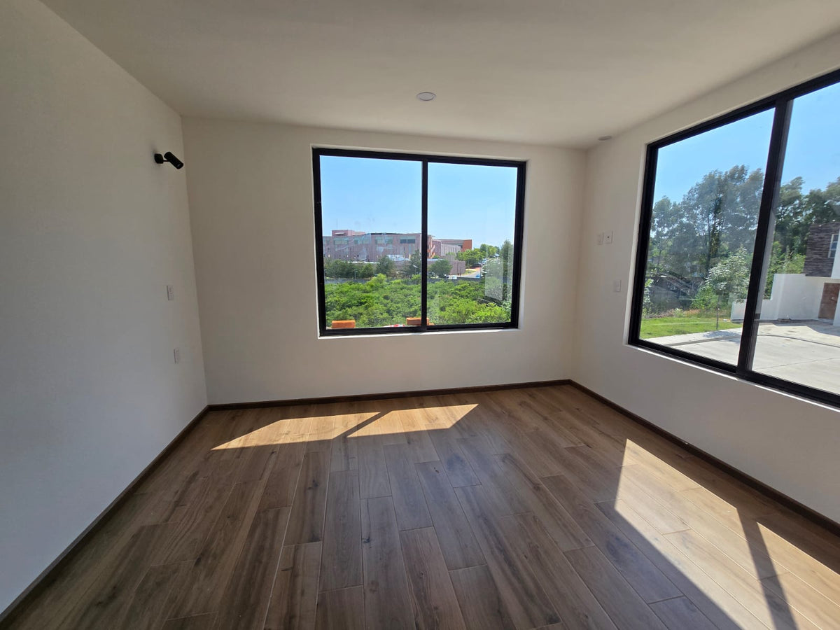 CASA EN PREVENTA EN CAÑADAS DEL BOSQUE TRES MARIAS, MORELIA