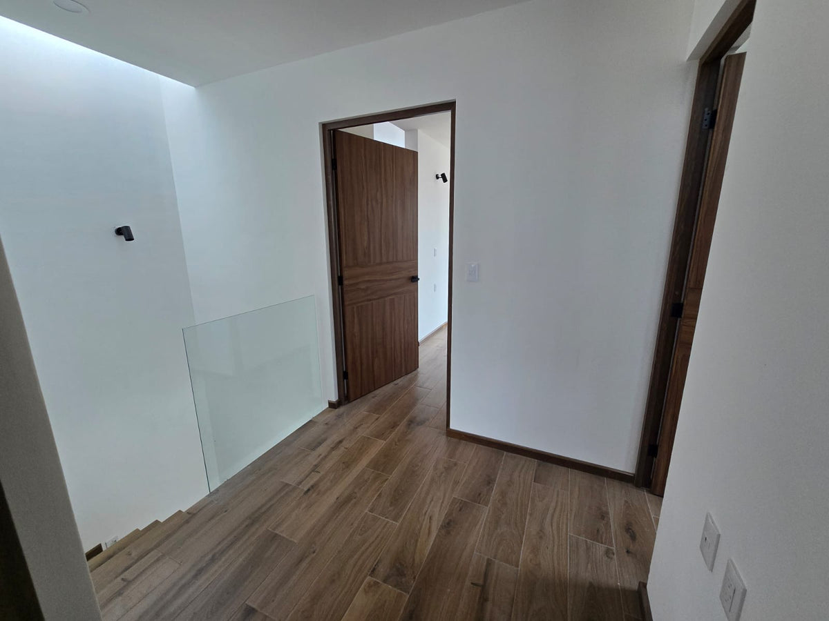 CASA EN PREVENTA EN CAÑADAS DEL BOSQUE TRES MARIAS, MORELIA