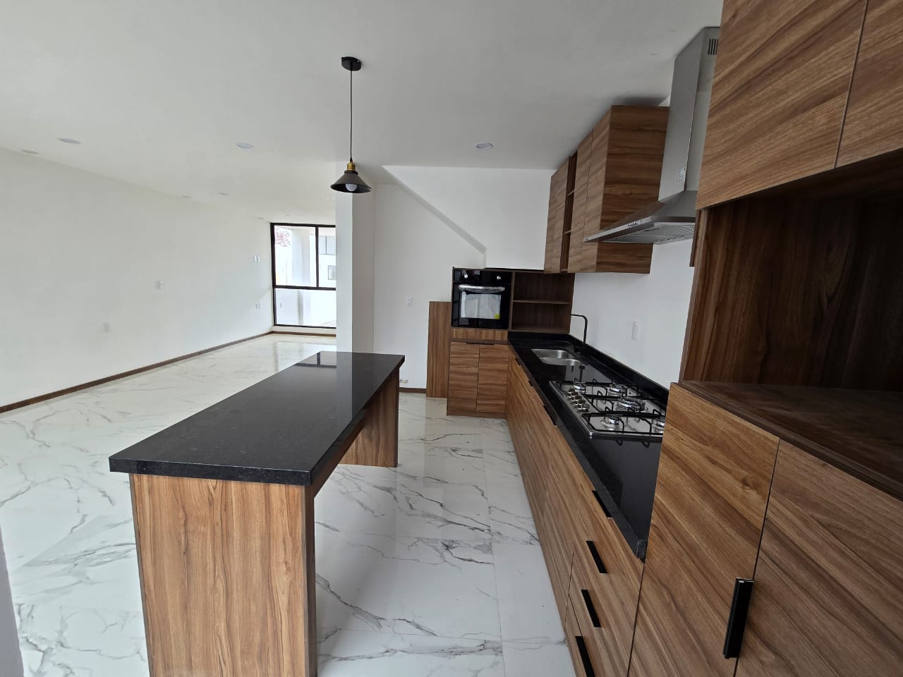 CASA EN PREVENTA EN CAÑADAS DEL BOSQUE TRES MARIAS, MORELIA