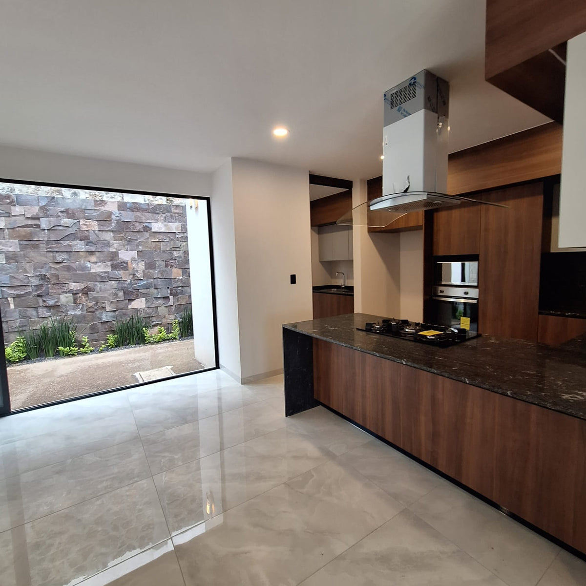 CASA EN VENTA EN MIRLOS ALTOZANO, MORELIA